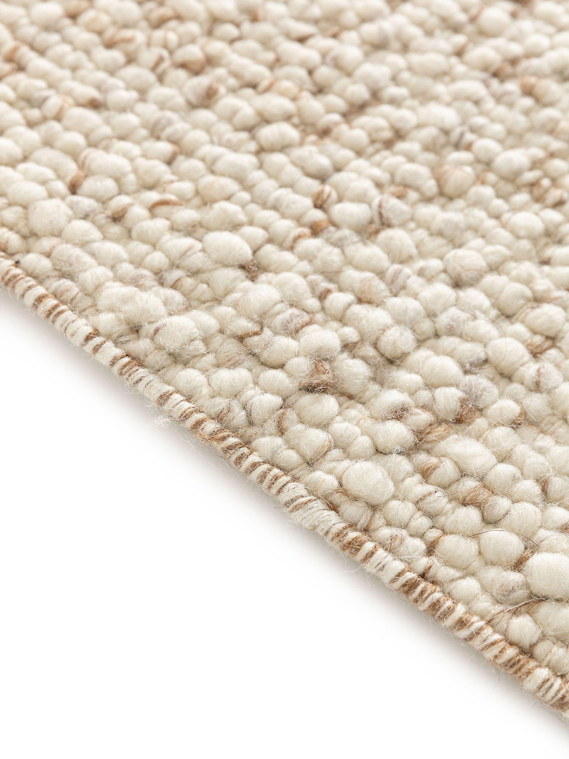 Dywan z 70% wełna, 15% juta, 15% bawełna w kolorze brązowy z włosiem 11 - 20 mm wysokim od benuta Pure