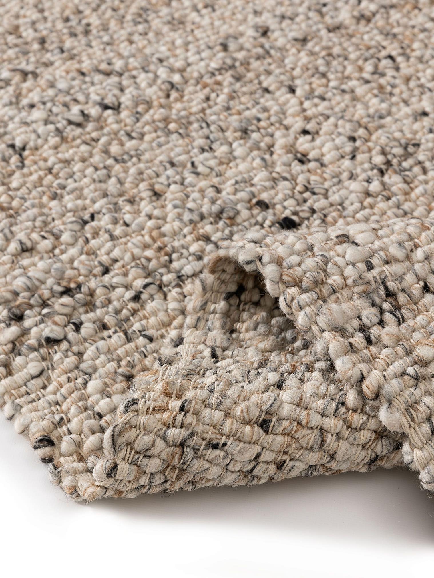 Teppich aus 70% Wolle, 15% Jute, 15% Baumwolle in Multicolor mit 11 bis 20 mm hohem Flor von benuta Pure