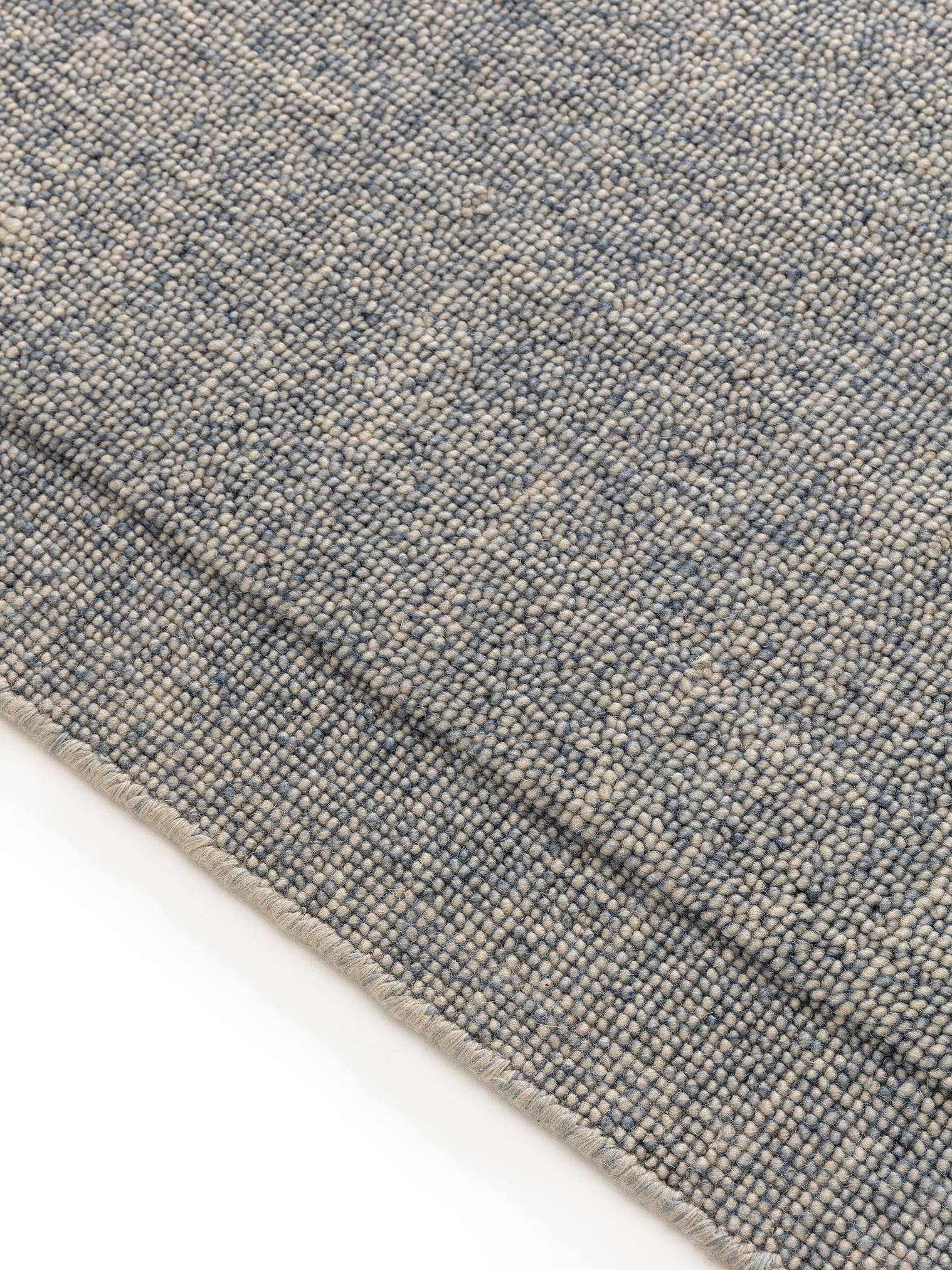 Teppich aus 80% Wolle, 20% Baumwolle in Blau mit 11 bis 20 mm hohem Flor von benuta Pure