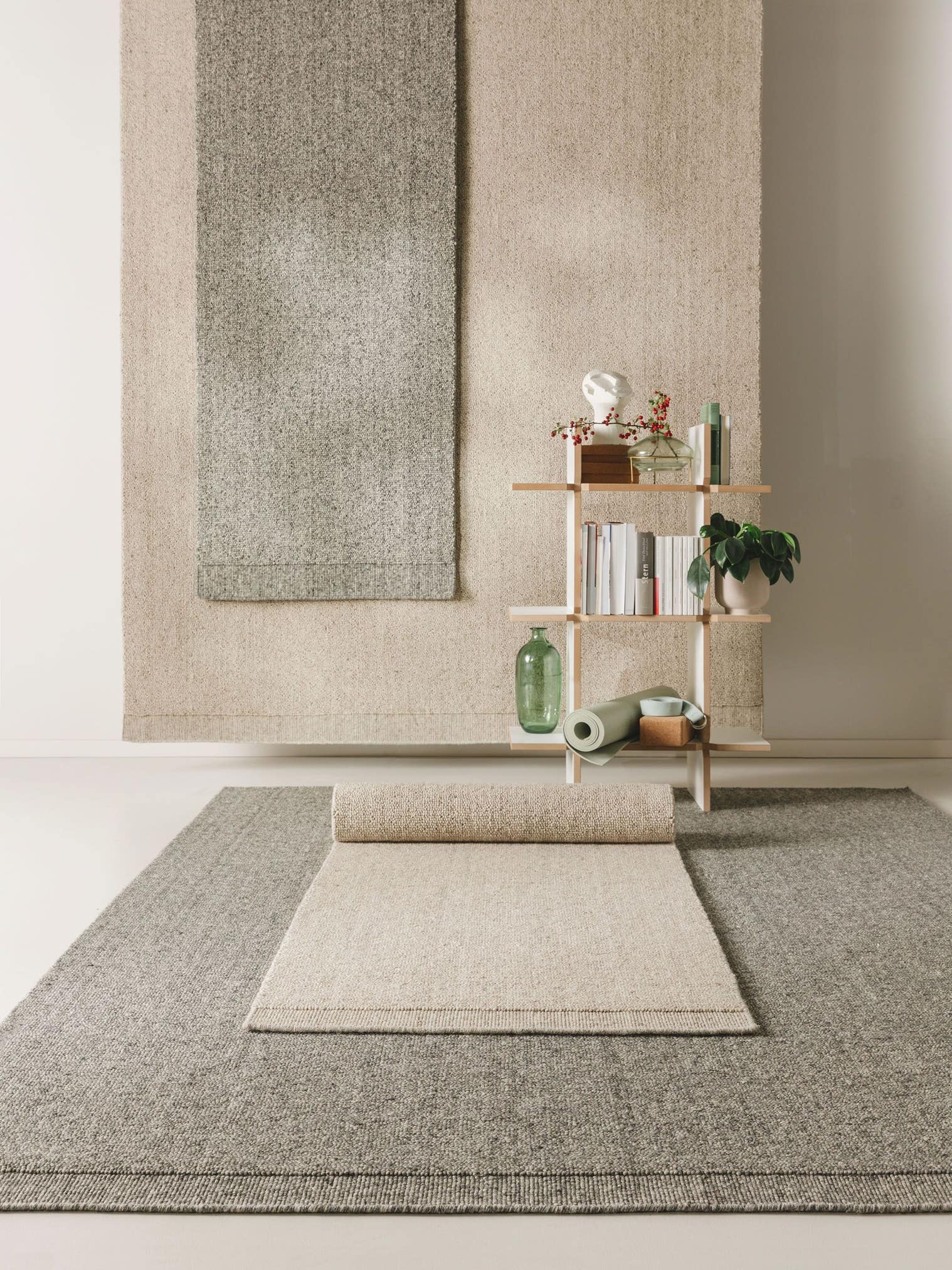 Tappeto di 80% lana, 20% cotone in Grigio con pelo alto 11 - 20 mm da benuta Pure