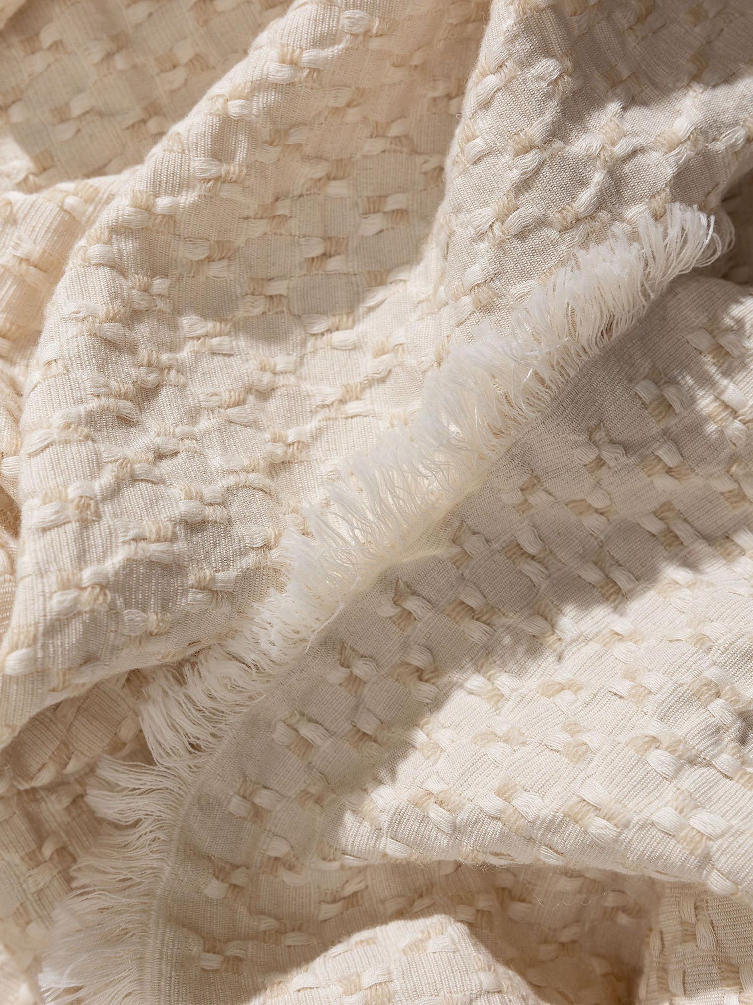 Blanket Vanida Beige in Abstract design made of 50% Wool, 50% Cotton by benuta Pure