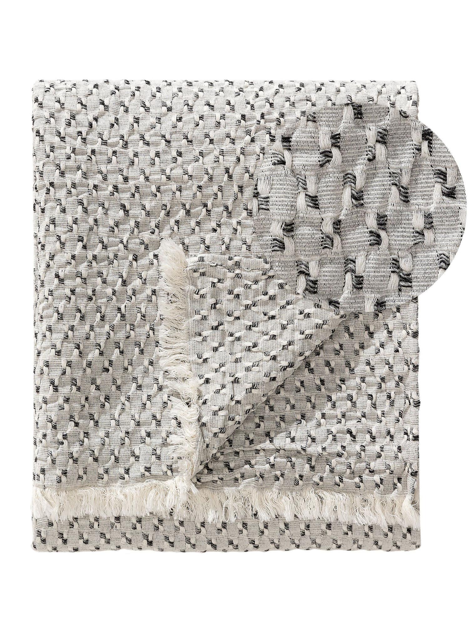Decke Vanida Grau im Design Abstrakt aus 50% Wolle, 50% Baumwolle von benuta Pure