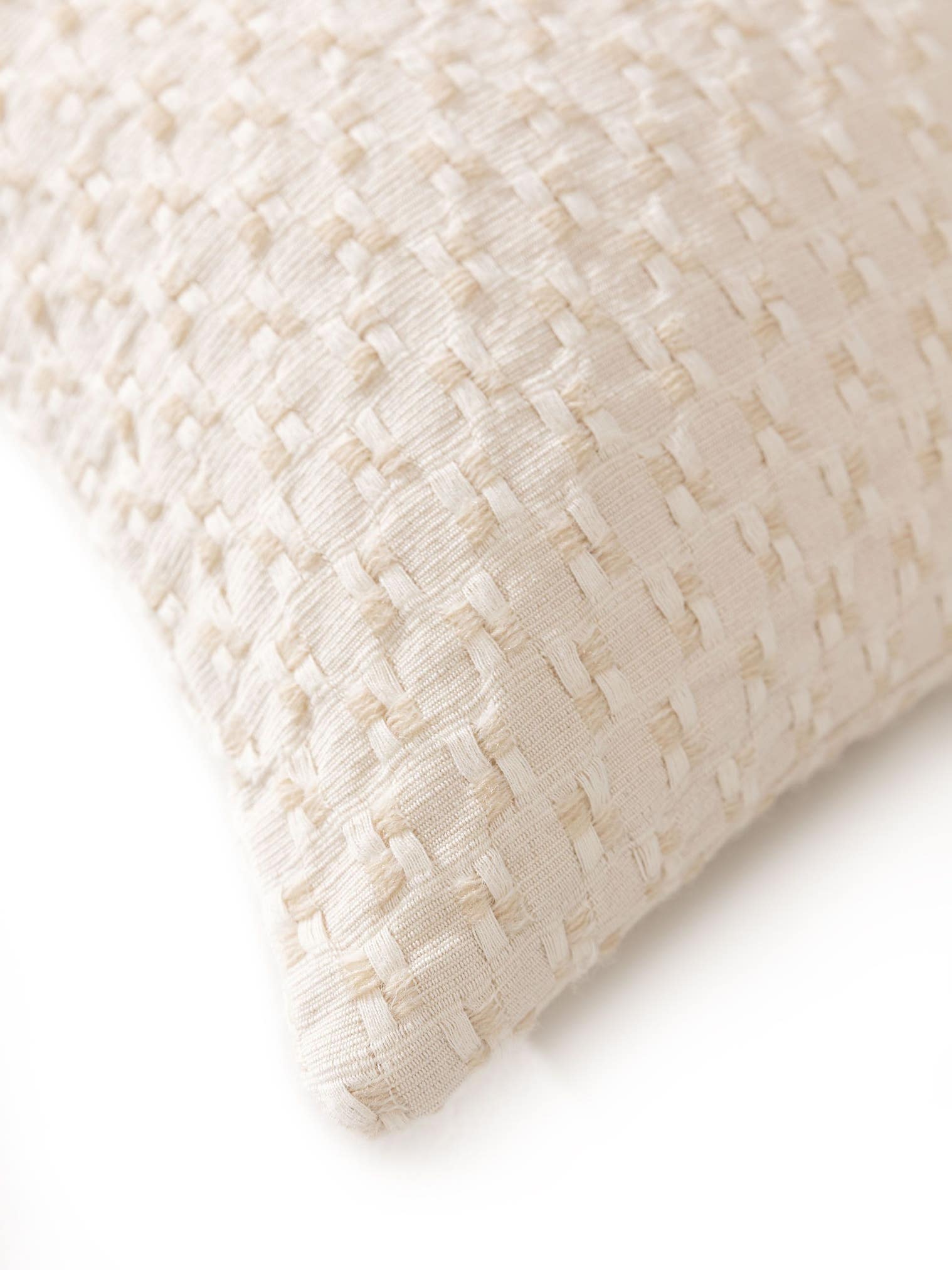 Cushion Cover Vanida Beige in Abstract design made of 50% Wool, 50% Cotton by benuta Pure