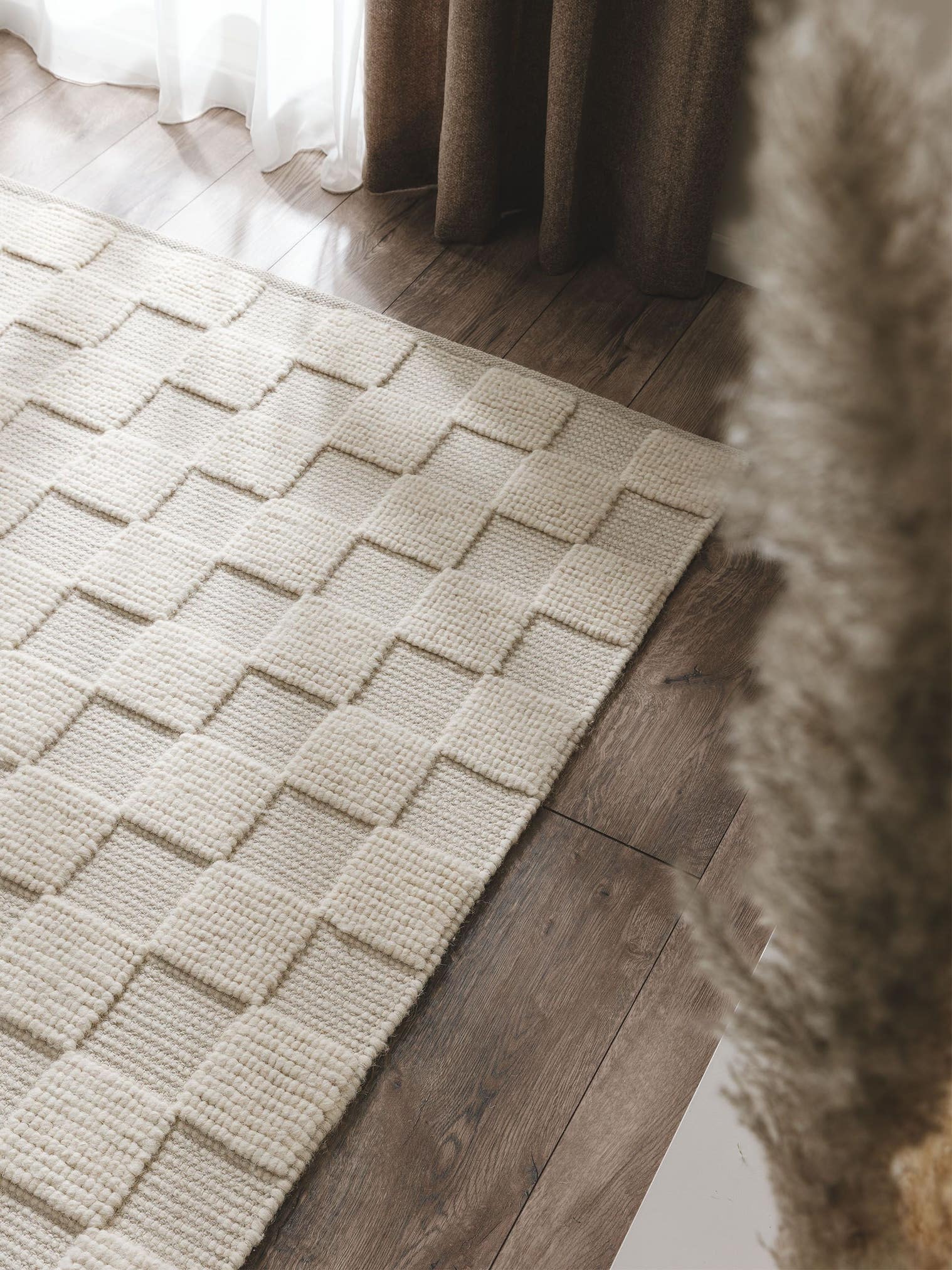 Tapis en 60% Laine, 40% Coton en Beige avec une pile de 11 - 20 mm de hauteur de benuta Pure