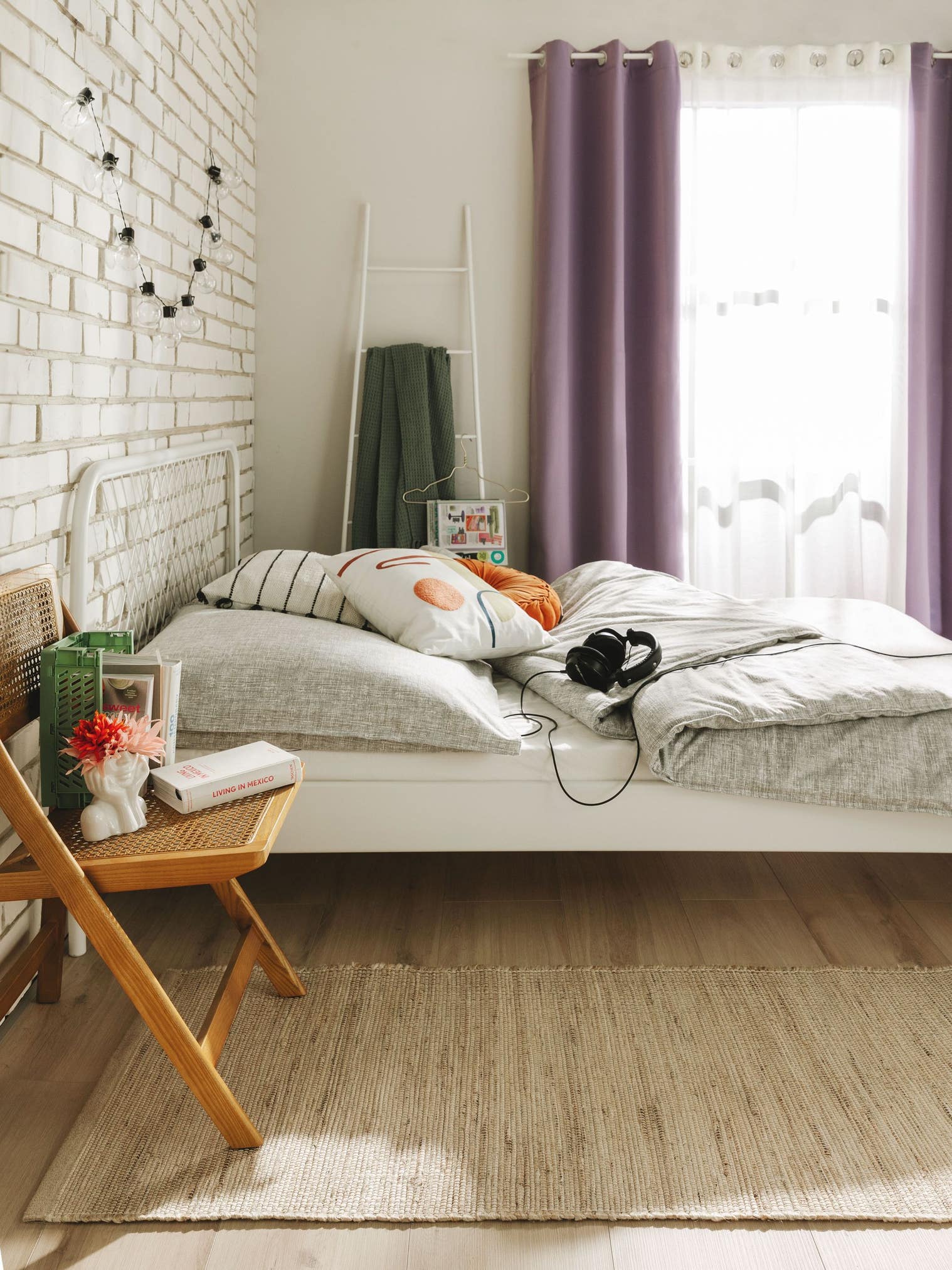 Teppich aus 85% Jute, 15% Baumwolle in Beige mit bis 5 mm hohem Flor von benuta Pop