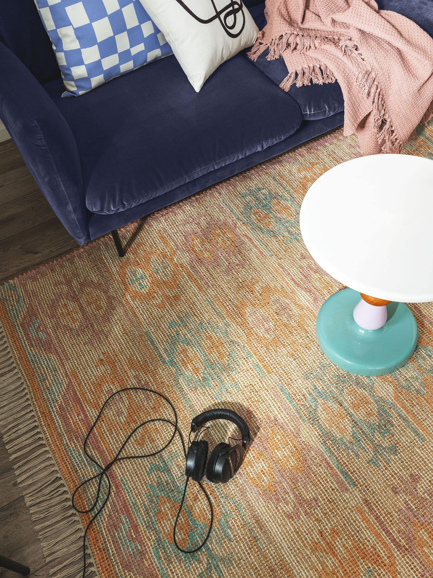 Tapis en 68% jute, 20% polyester, 12% coton en Multicouleur avec une pile de 1- 5 mm de hauteur de benuta Pop