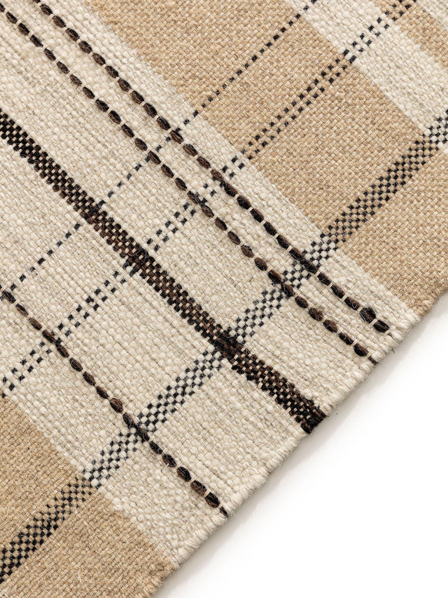 Rug made of 70% Wool, 30% Cotton in Beige with a 1- 5 mm high pile by benuta Pop