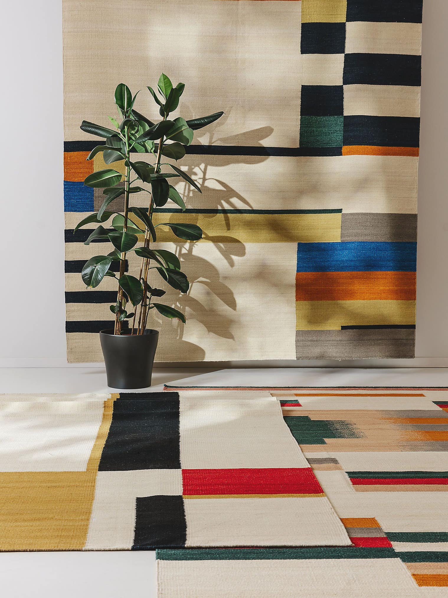 Teppich aus 80% Wolle, 20% Baumwolle in Multicolor mit bis 5 mm hohem Flor von benuta Nest