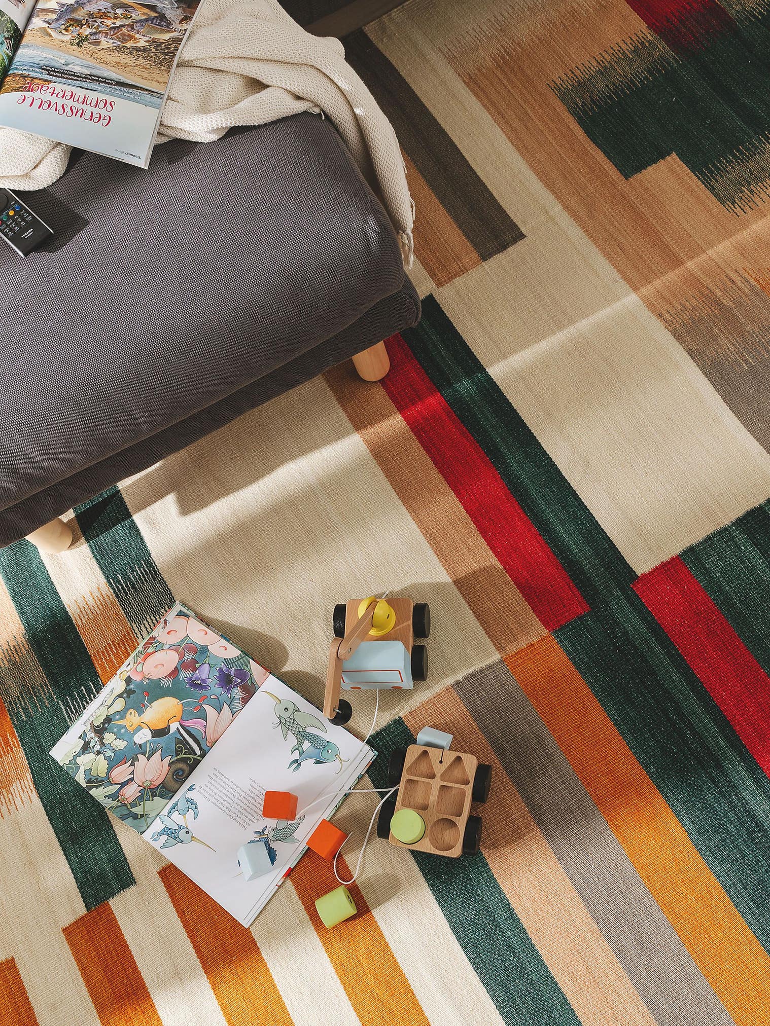 Teppich aus 80% Wolle, 20% Baumwolle in Multicolor mit bis 5 mm hohem Flor von benuta Nest