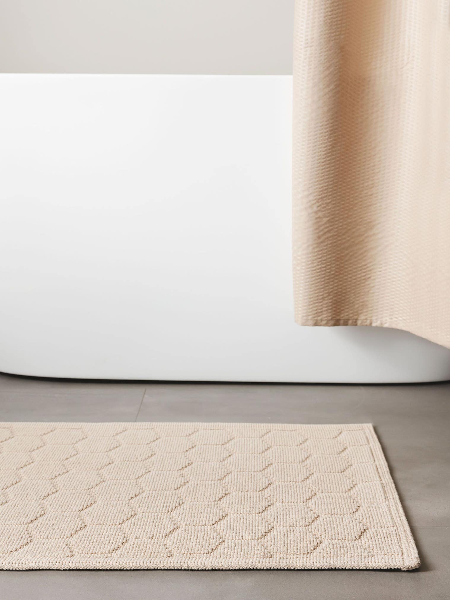 Rug made of 100% Cotton in Beige with a 1- 5 mm high pile by benuta Nest