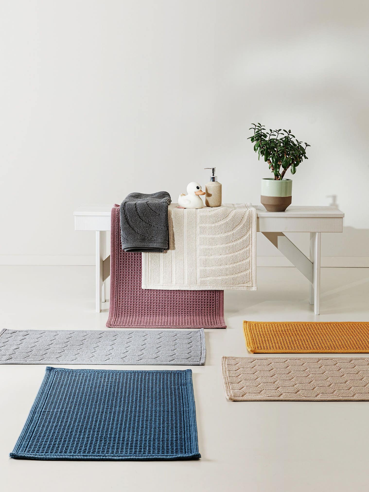 Teppich aus 100% Baumwolle in Blau mit bis 5 mm hohem Flor von benuta Nest