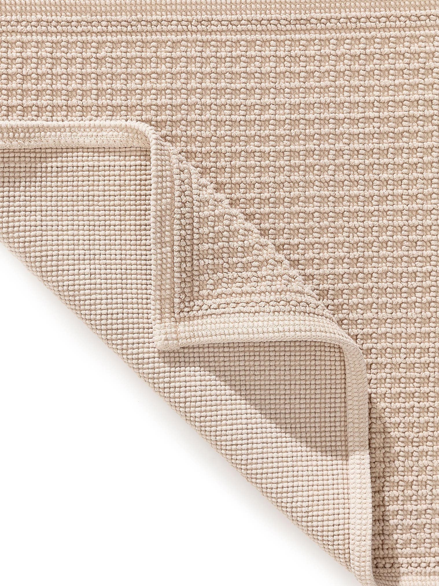 Tæppe af 100% Bomuld i Beige med 1- 5 mm høj luv fra benuta Nest