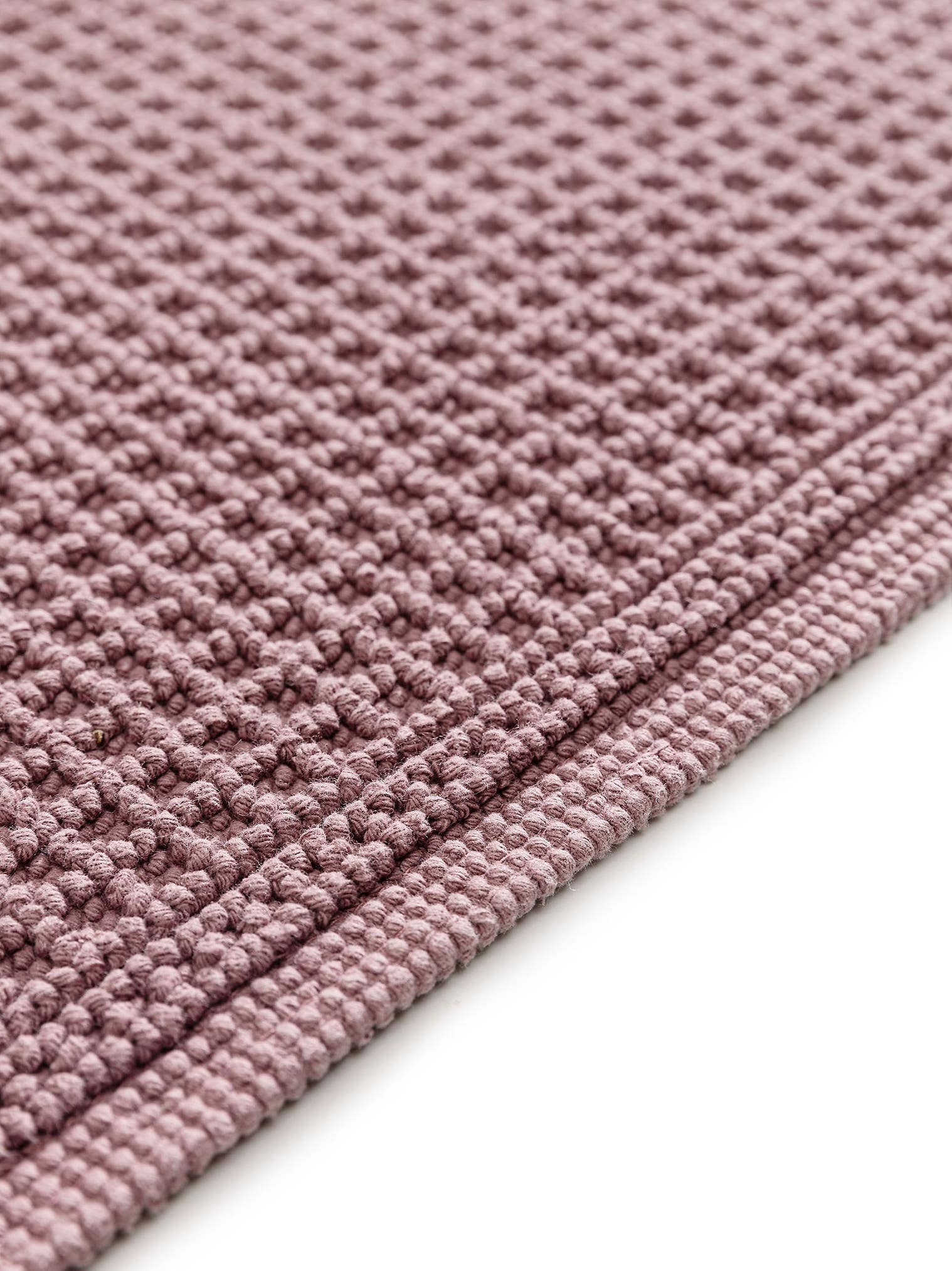 Rug made of 100% Cotton in Pink with a 1- 5 mm high pile by benuta Nest