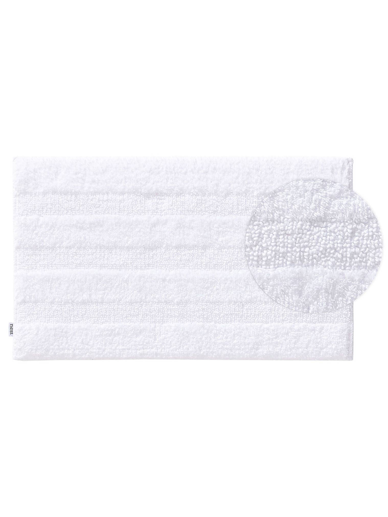 Teppich aus 100% Baumwolle in Weiß mit bis 5 mm hohem Flor von benuta Nest