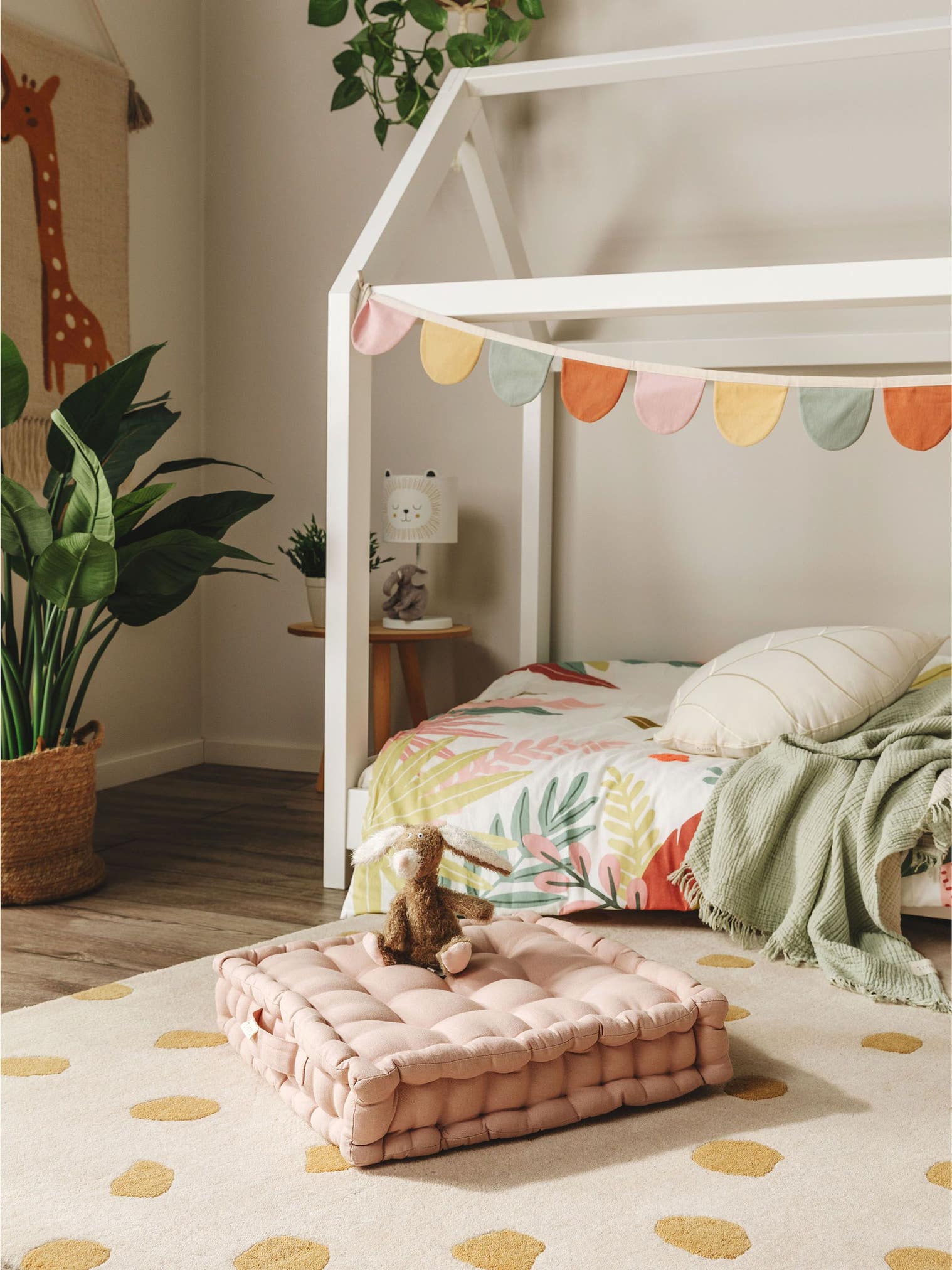 Coussin de sol Bene Rose en motif Uni en 100% Coton de Lytte
