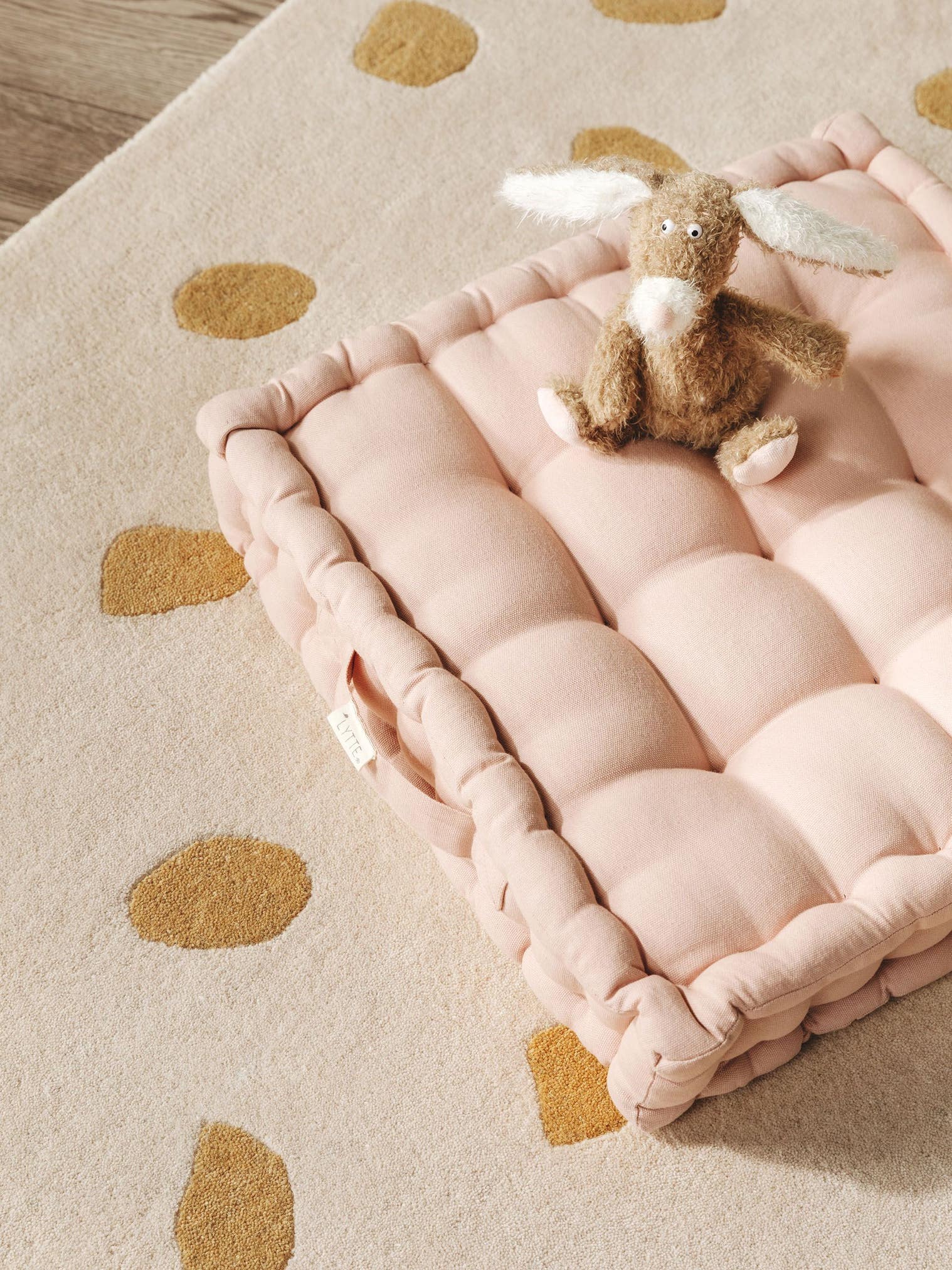 Coussin de sol Bene Rose en motif Uni en 100% Coton de Lytte