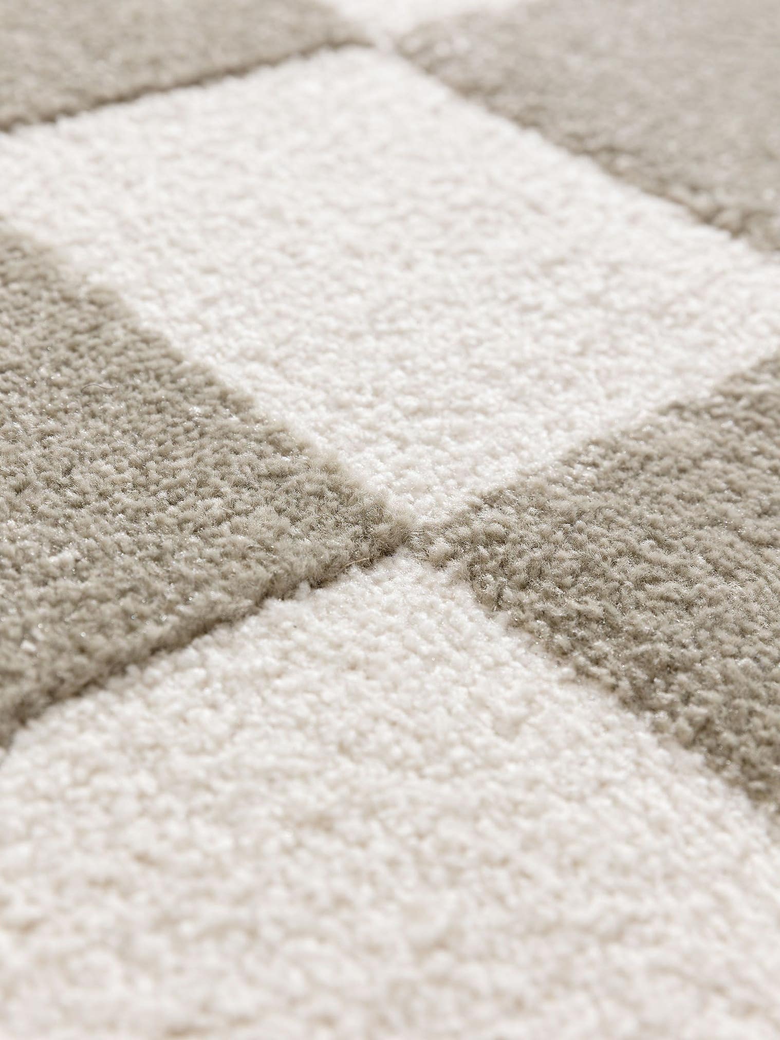 Tapijt van 80% Polypropyleen, 20% Polyester in Veelkleurig met een 6 - 10 mm hoge pool van benuta Pop