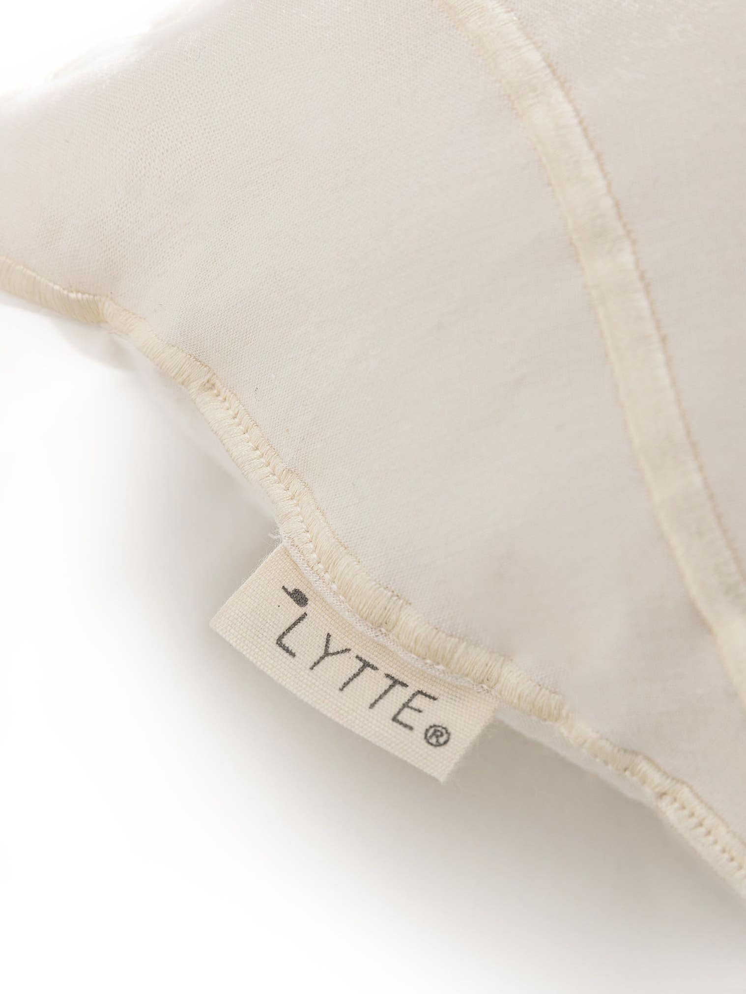 Almohada Hana Crema im Design Botanicals&Florals aus 100% Algodón von Lytte