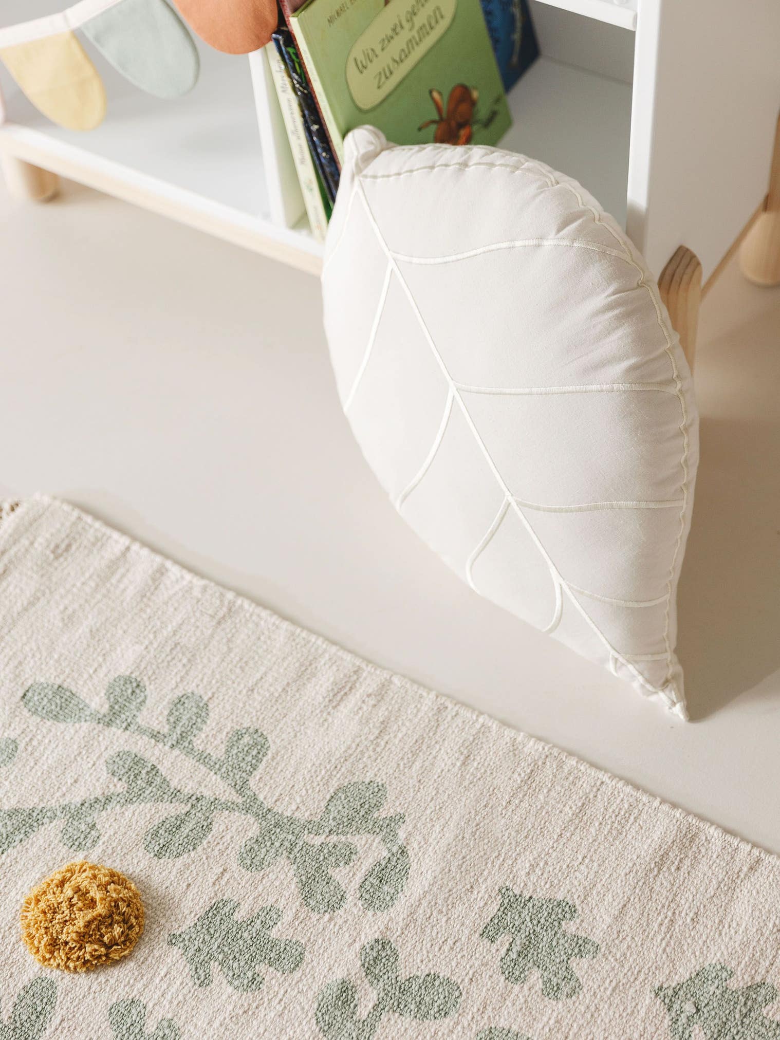 Almohada Hana Crema im Design Botanicals&Florals aus 100% Algodón von Lytte