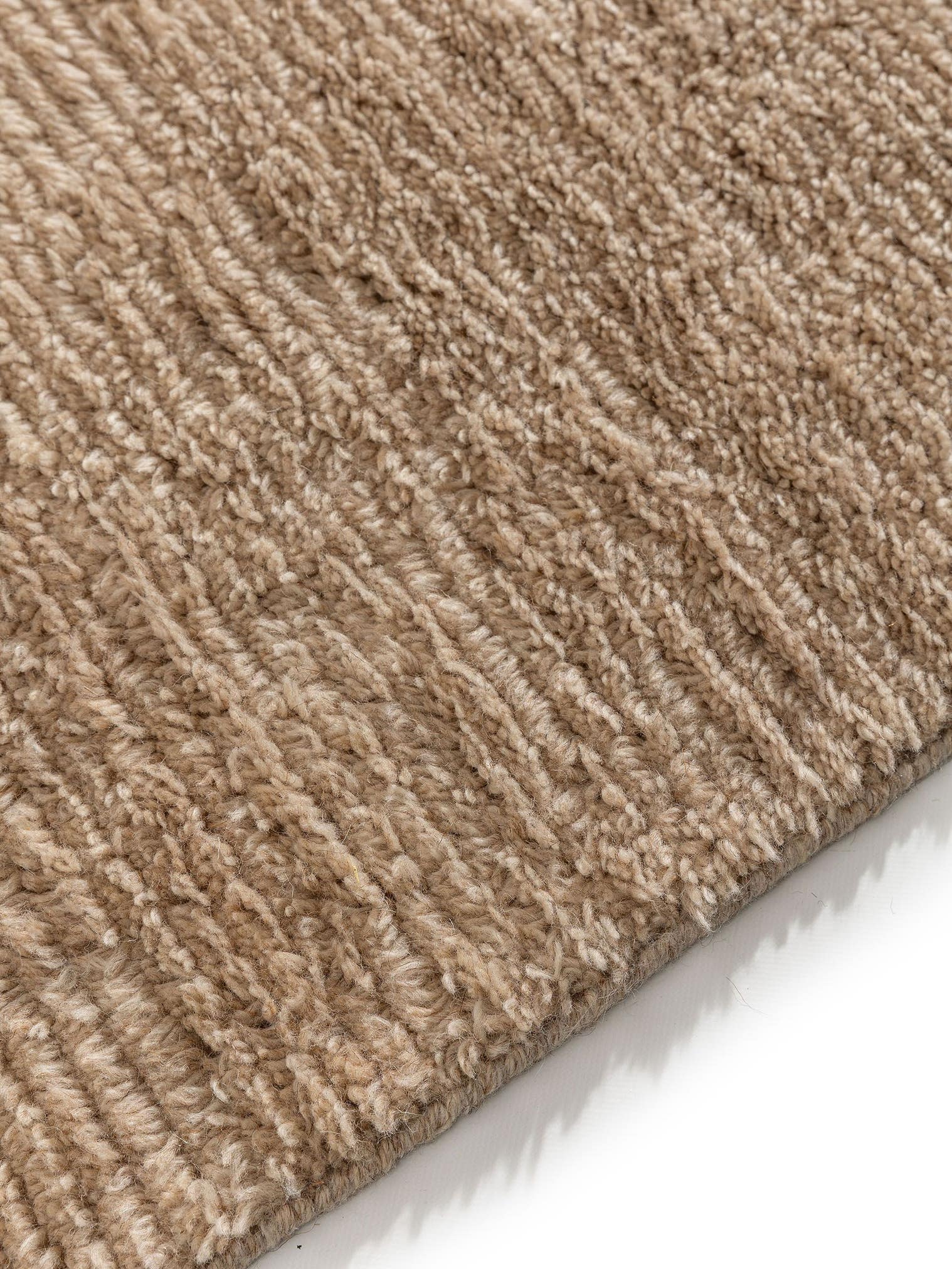 Rug made of 90% Wool, 10% Cotton in Beige with a 21 - 30 mm high pile by benuta Finest