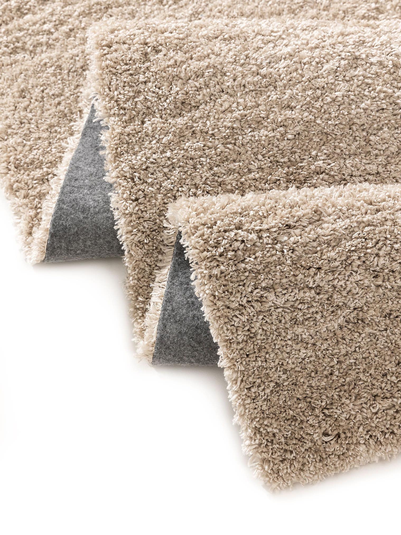 Tappeto di 100% Polipropilene in Beige con pelo alto 31 - 40 mm da benuta Nest