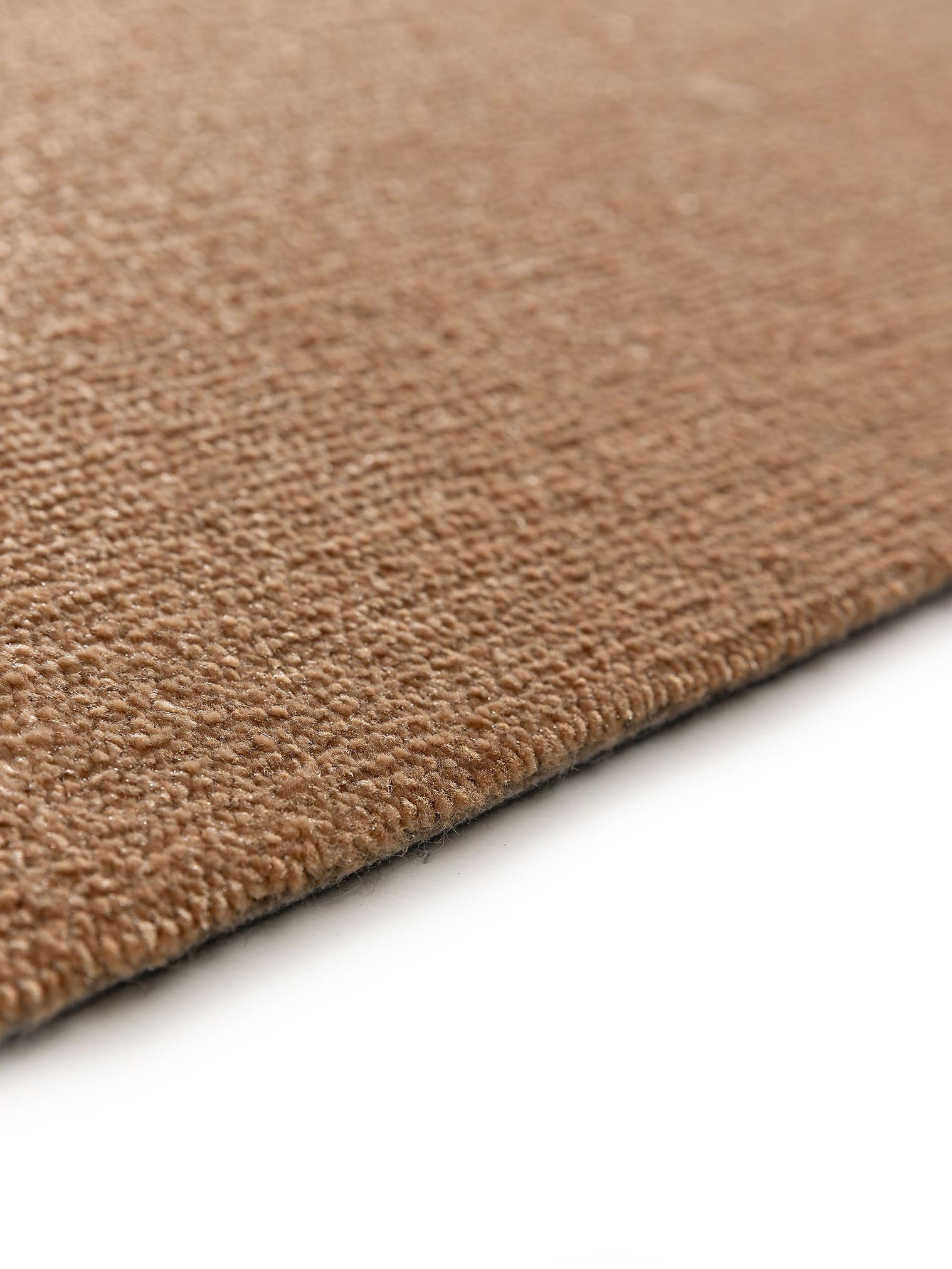 Teppich aus 100% Polypropylen in Braun mit 6 bis 10 mm hohem Flor von benuta Nest