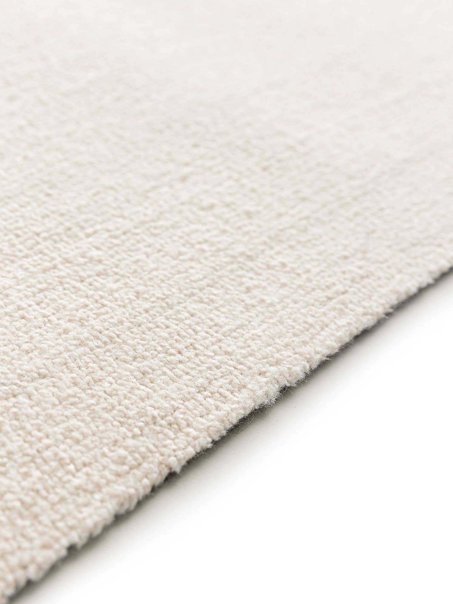 Teppich aus 100% Polypropylen in Beige mit 6 bis 10 mm hohem Flor von benuta Nest