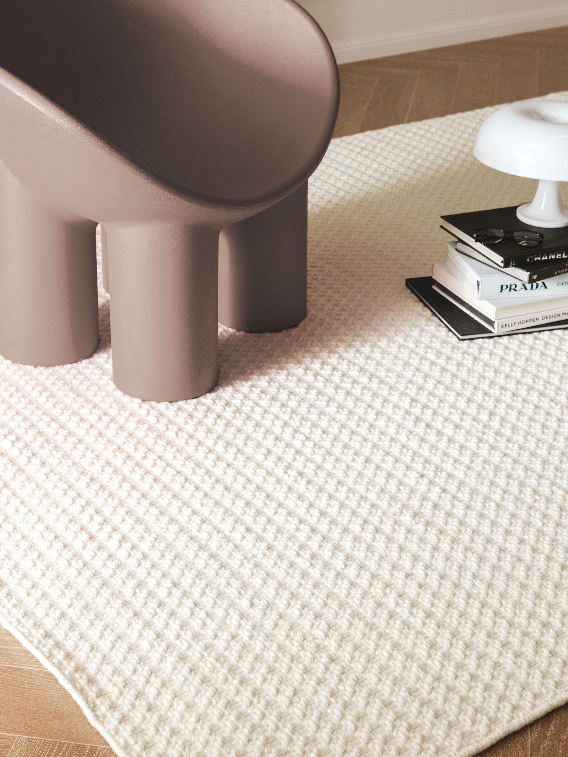 Matta av 100% Ull (från Nya Zeeland) i Beige med 21 - 30 mm hög lugg från benuta Finest