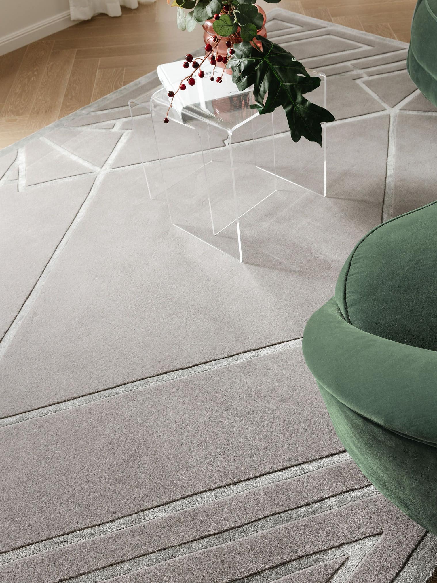 Koberec z 80 % vlna, 20 % lyocel (TENCEL™) v Grey s vlasem výšky 6 až 10 mm od benuta Finest