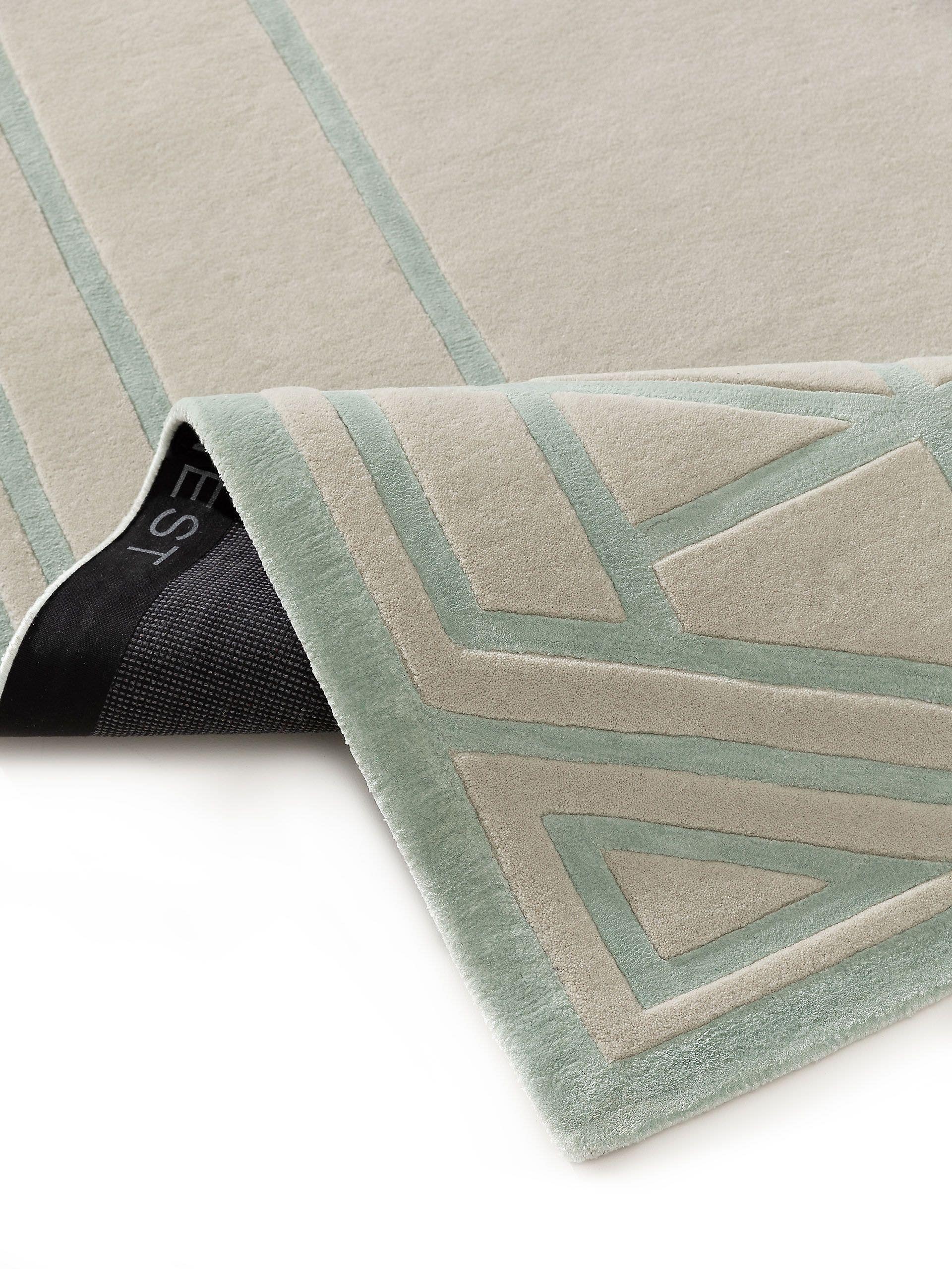 Matta av 80% Ull, 20% Lyocell (TENCEL™) i Grön med 6 - 10 mm hög lugg från benuta Finest