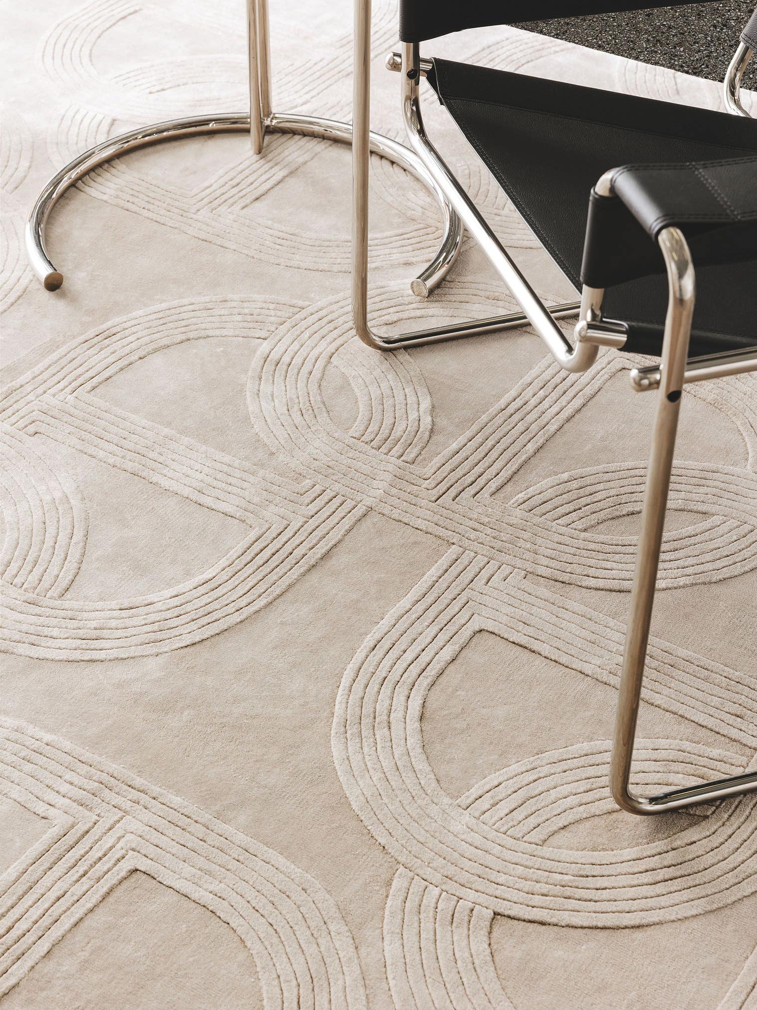 Rug made of 100% Lyocell (TENCEL™) in Beige with a 1- 5 mm high pile by benuta Finest