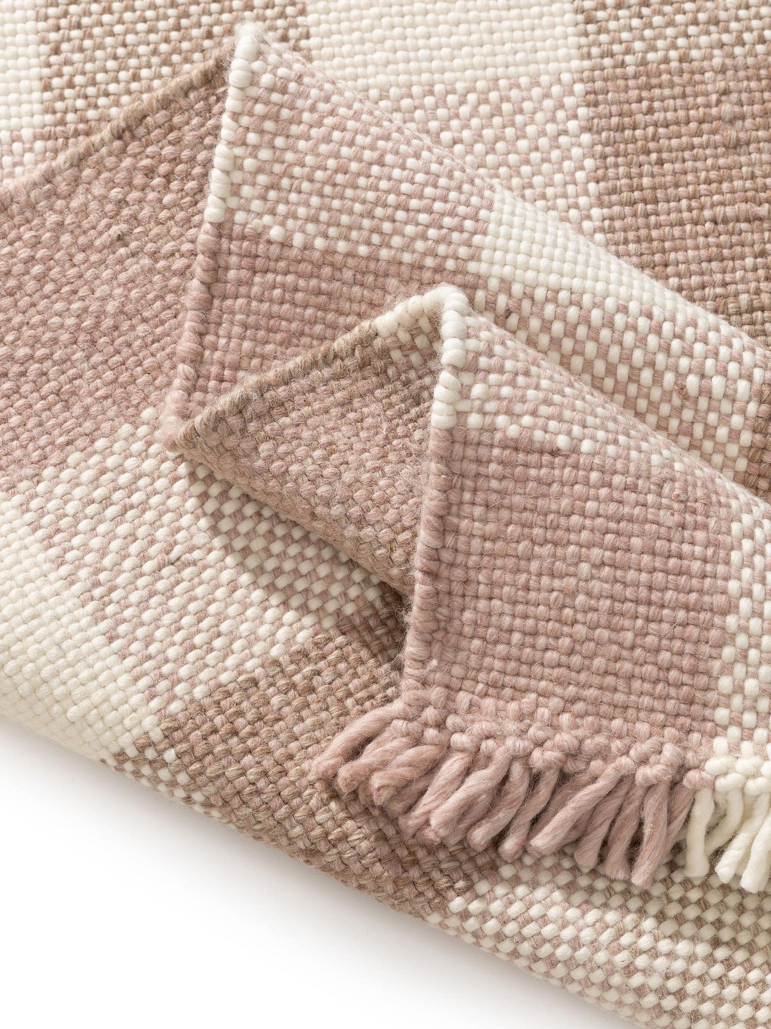 Teppich aus 100% Wolle in Beige mit bis 5 mm hohem Flor von Lytte