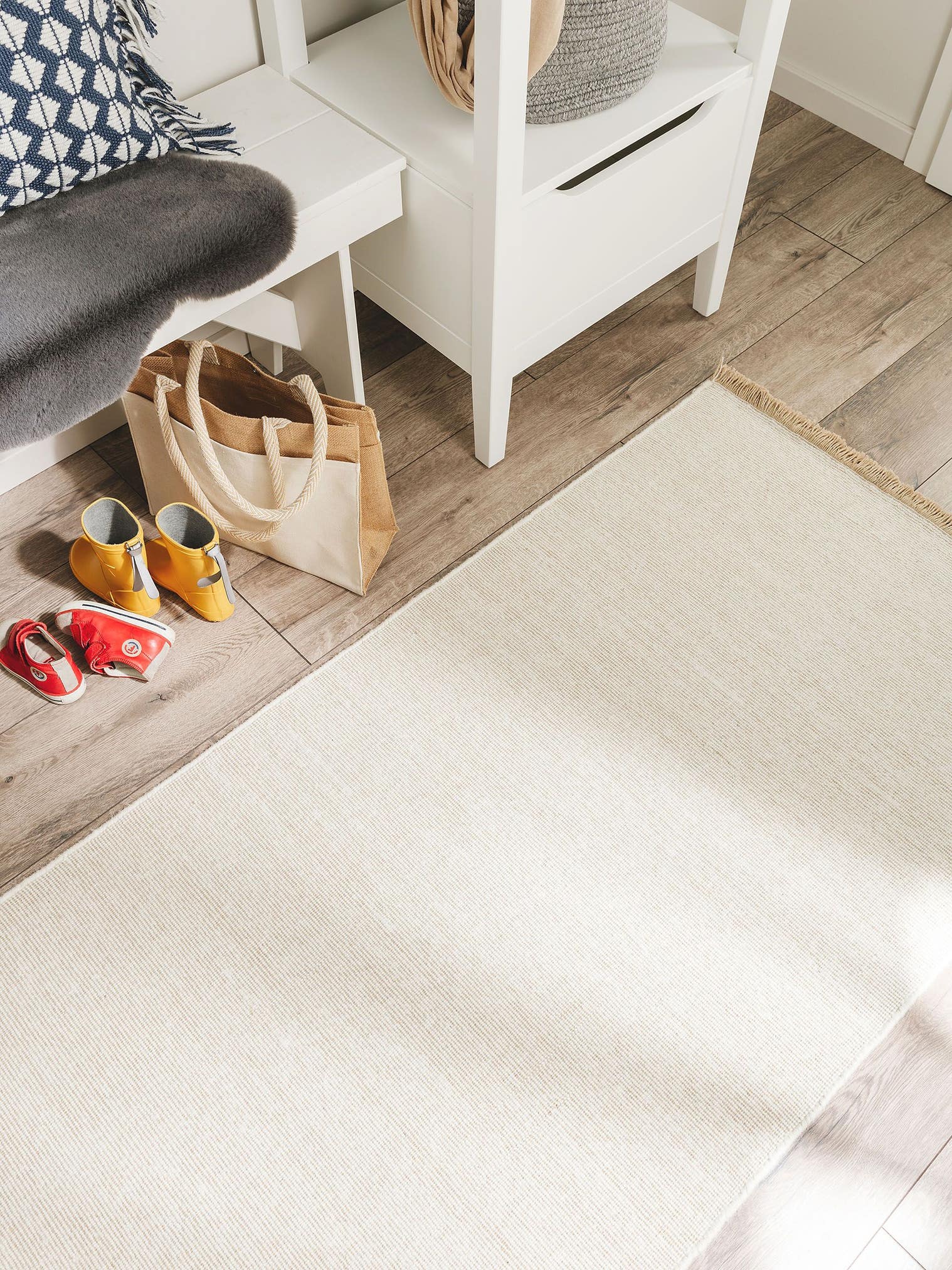 Alfombra de 70% Lana, 30% Algodón en Beige con un pelo de {{Placeholder_Pile Height}} de altura de benuta Nest