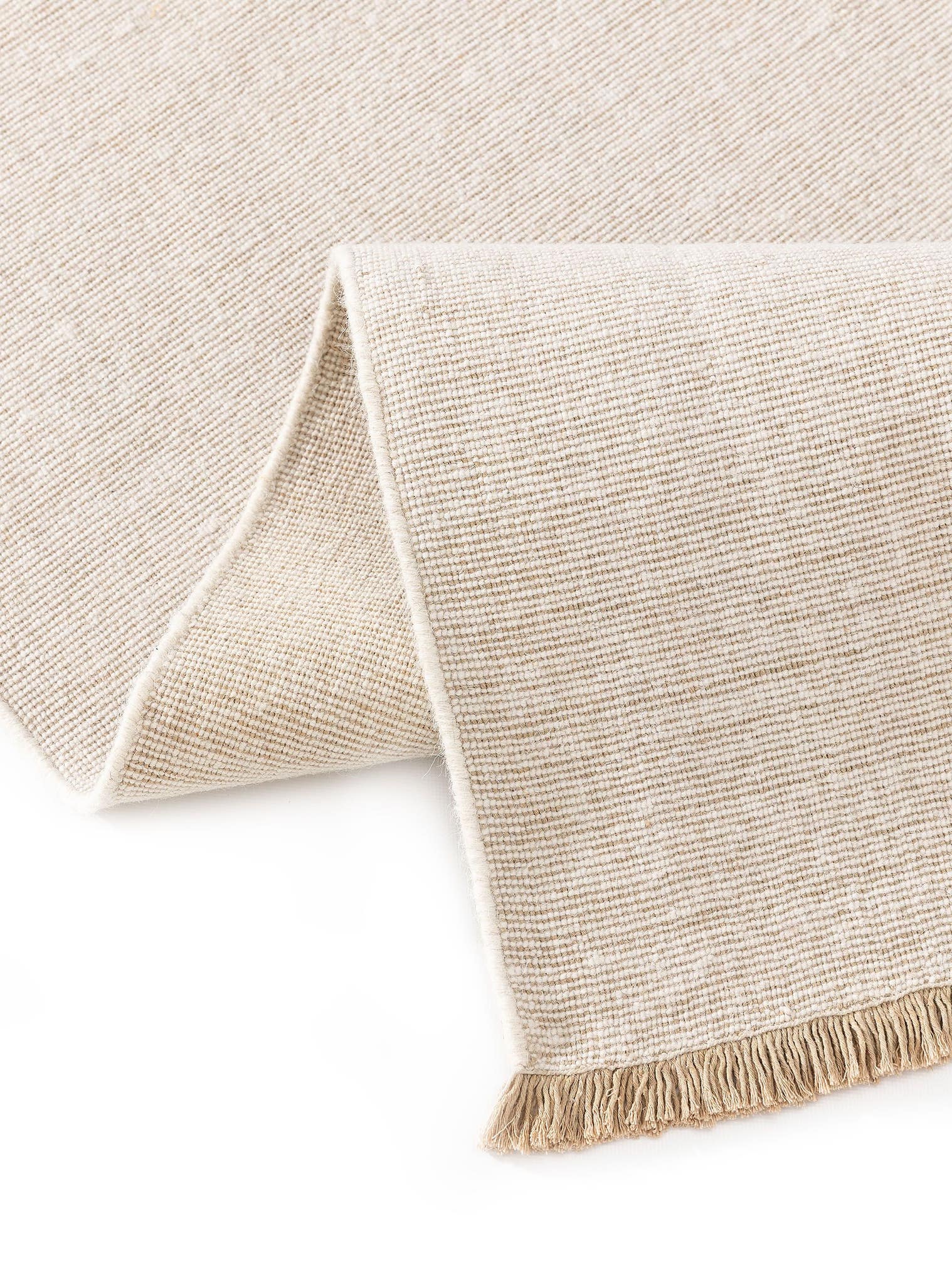 Alfombra de 70% Lana, 30% Algodón en Beige con un pelo de {{Placeholder_Pile Height}} de altura de benuta Nest
