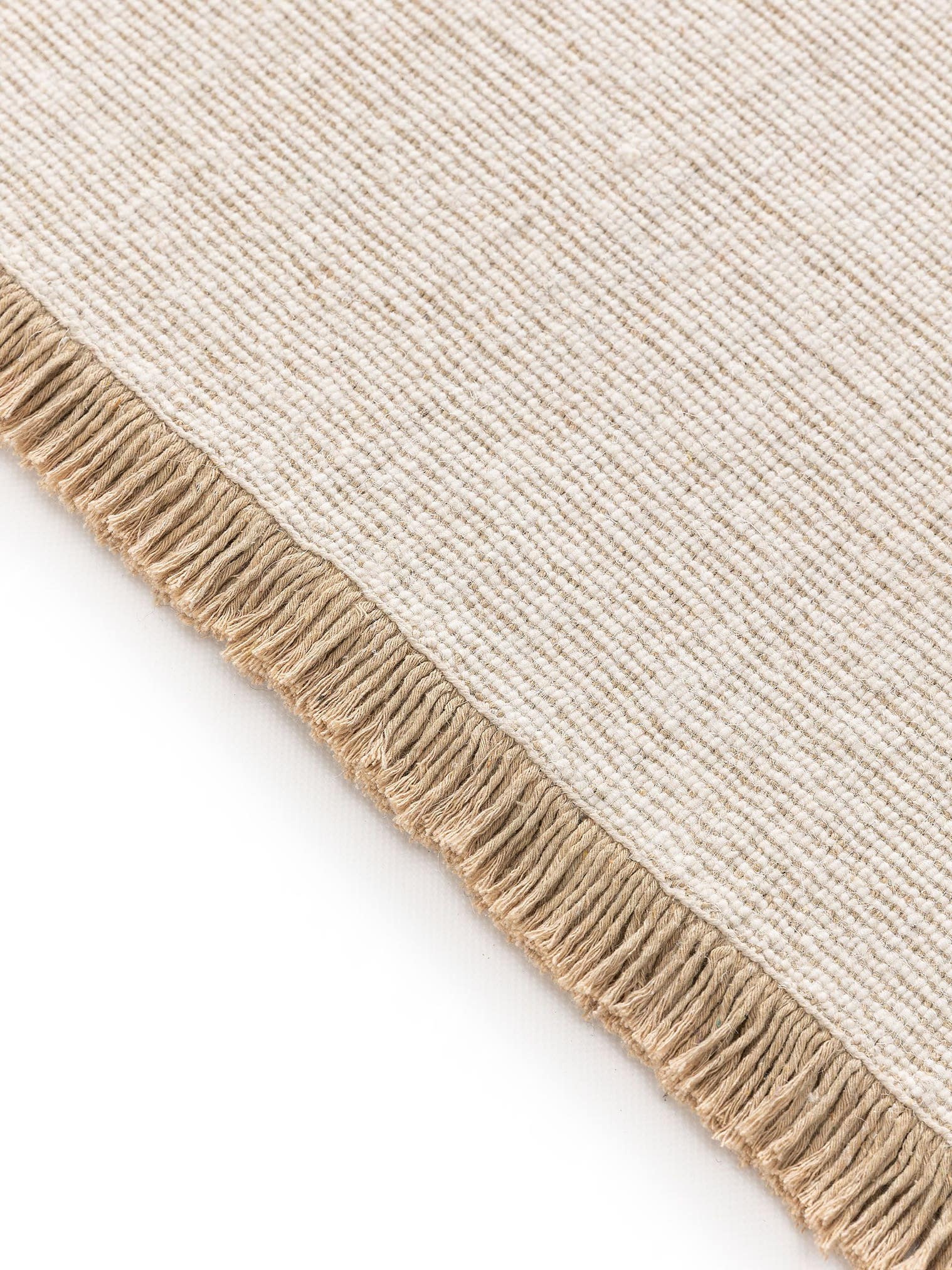 Alfombra de 70% Lana, 30% Algodón en Beige con un pelo de {{Placeholder_Pile Height}} de altura de benuta Nest
