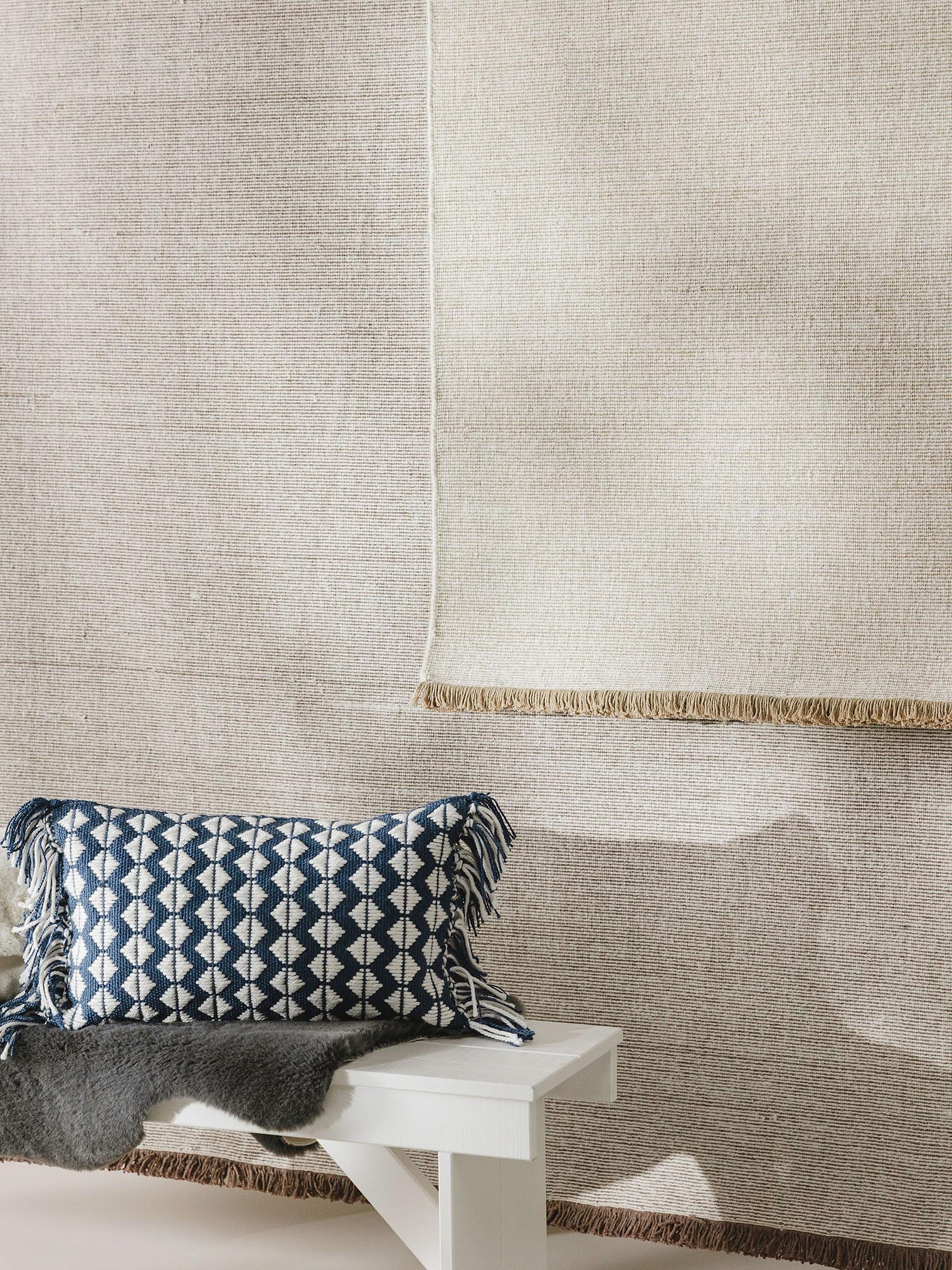 Alfombra de 70% Lana, 30% Algodón en Beige con un pelo de {{Placeholder_Pile Height}} de altura de benuta Nest