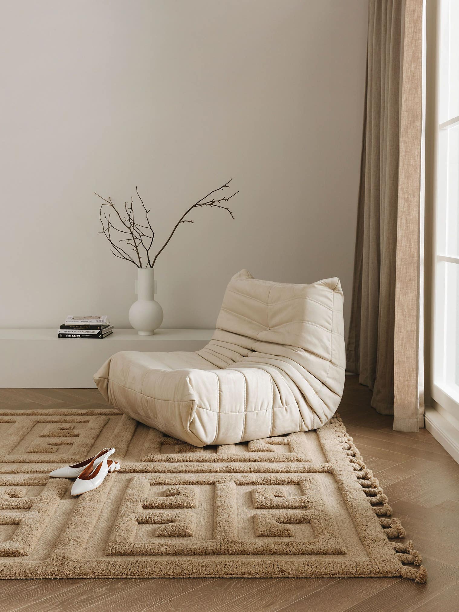 Tæppe af 100% Uld (fra New Zealand) i Beige med 21 - 30 mm høj luv fra benuta Finest