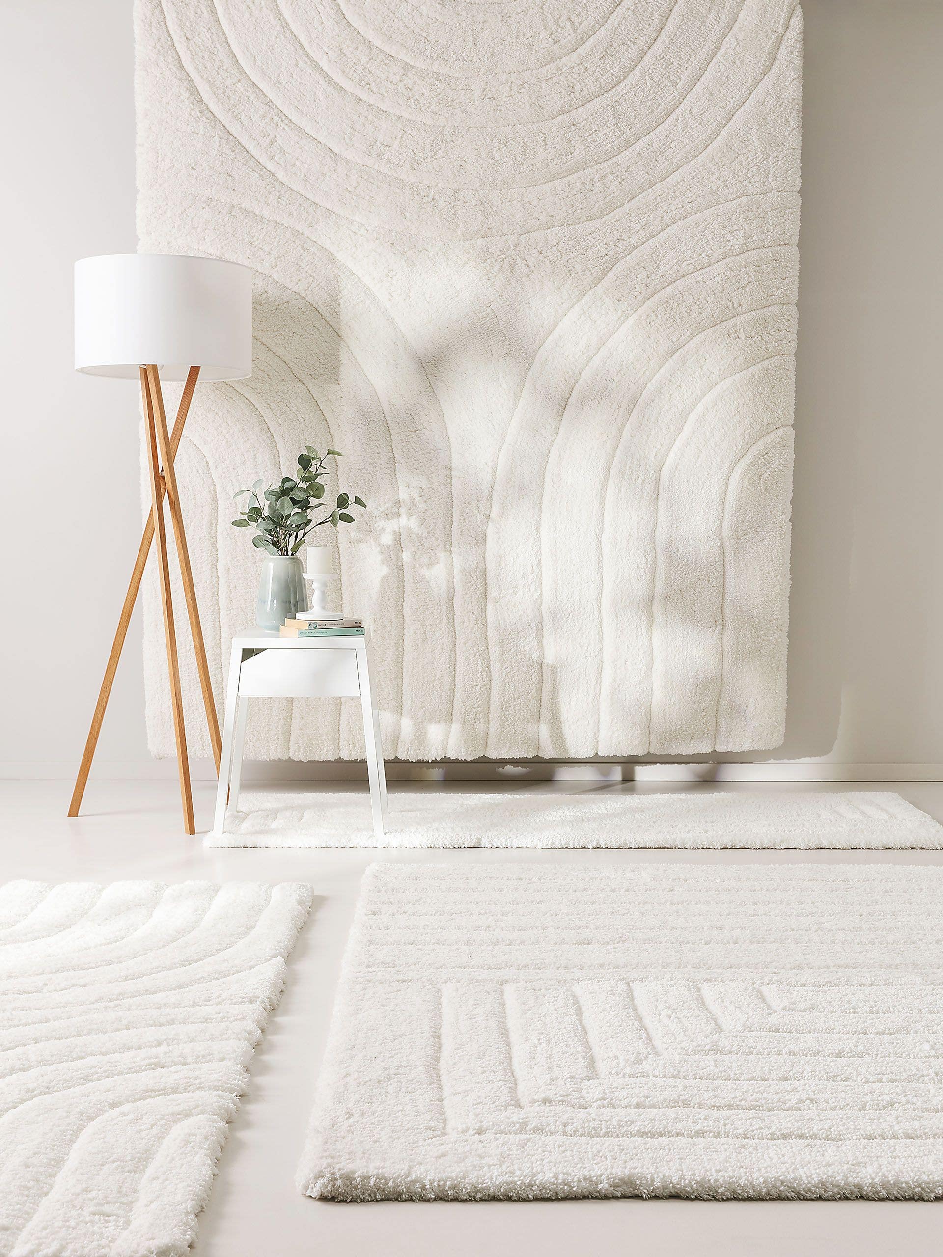 Matta av 100% Polyester i Beige med 21 - 30 mm hög lugg från benuta Nest