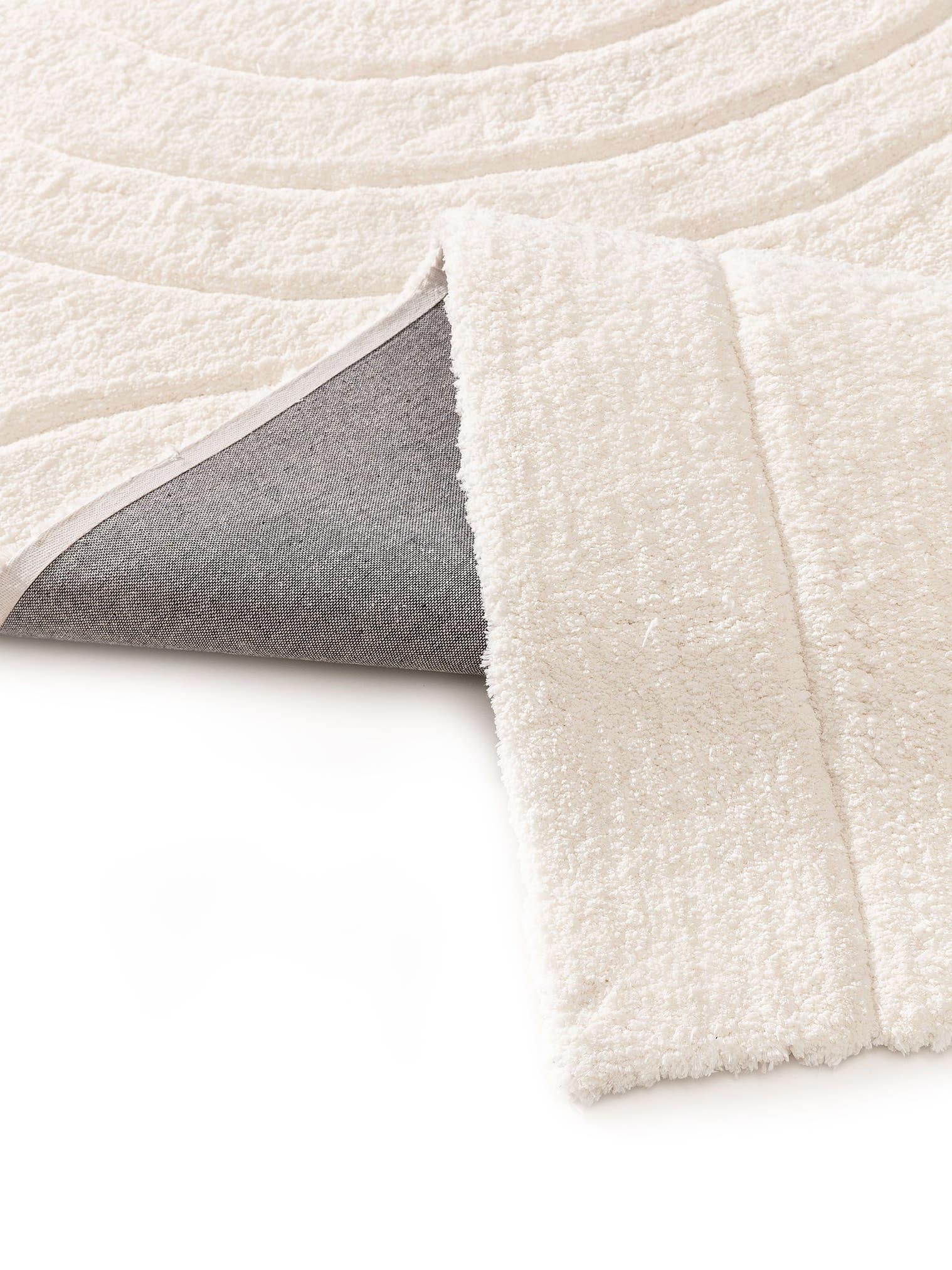 Rug made of 100% Polyester in Beige with a 21 - 30 mm high pile by benuta Nest