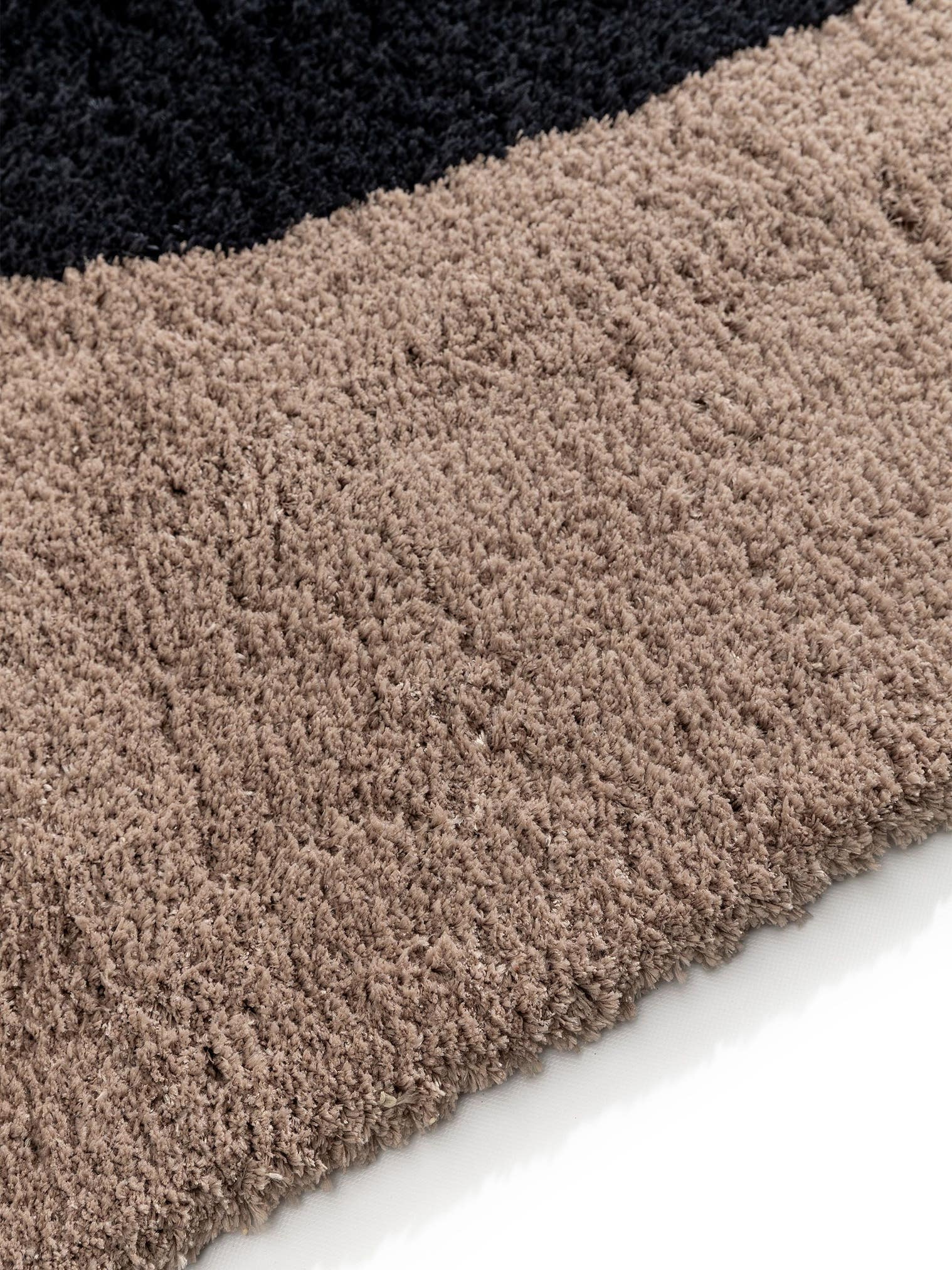 Teppich aus 100% Polyester in Multicolor mit 21 bis 30 mm hohem Flor von benuta Nest