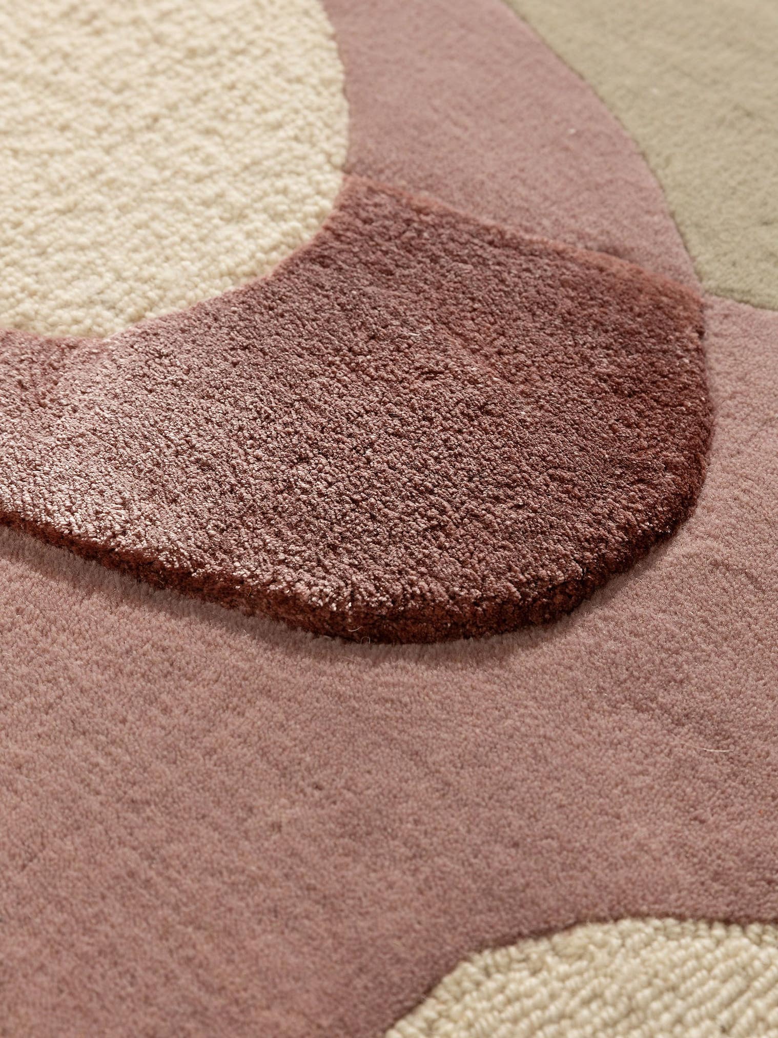 Tæppe af 80% Uld, 20% Lyocell (TENCEL™) i Flerfarvet med 6 - 10 mm høj luv fra benuta Finest