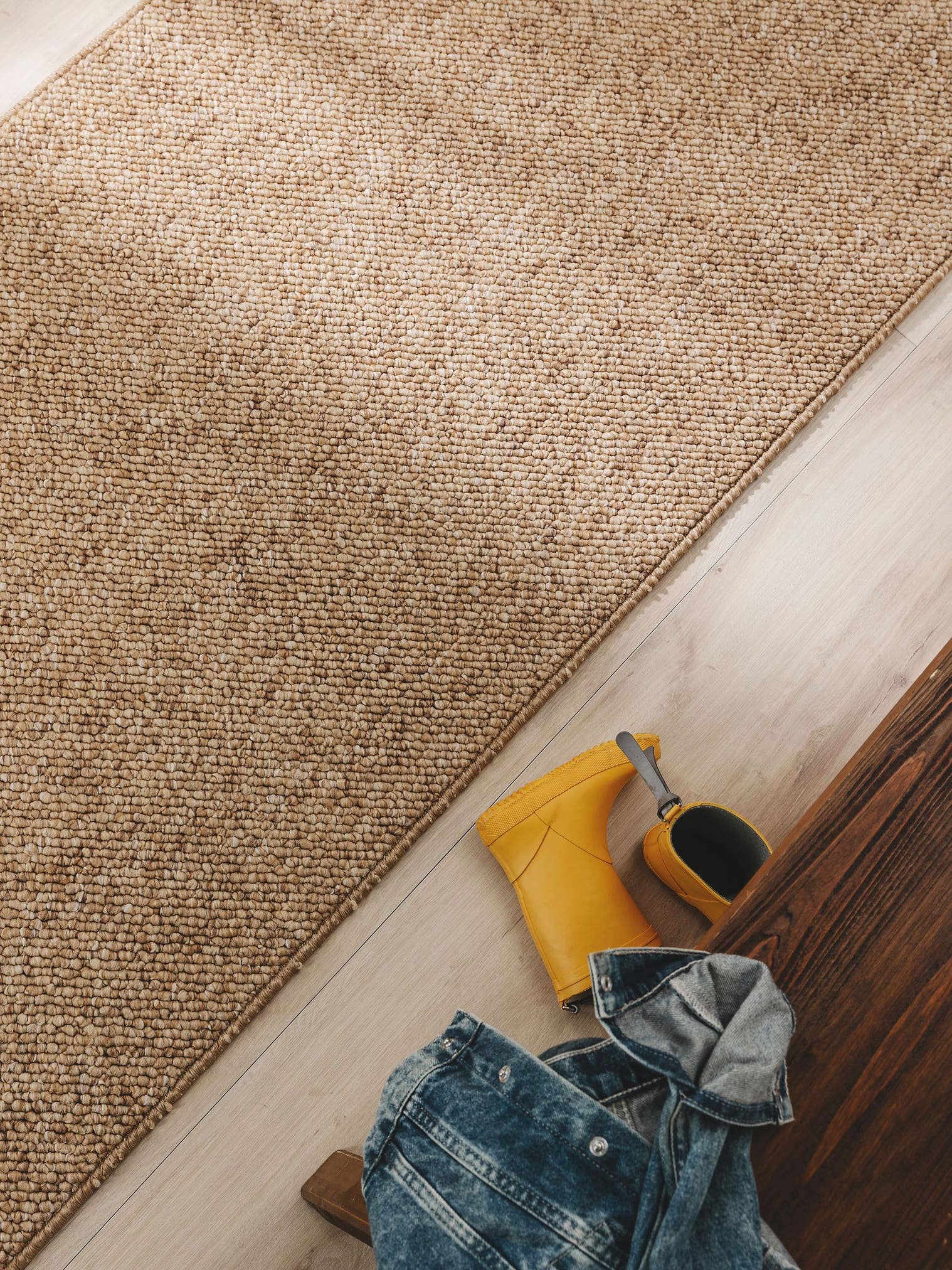 Teppich aus 100% Polypropylen in Braun mit 6 bis 10 mm hohem Flor von benuta Nest
