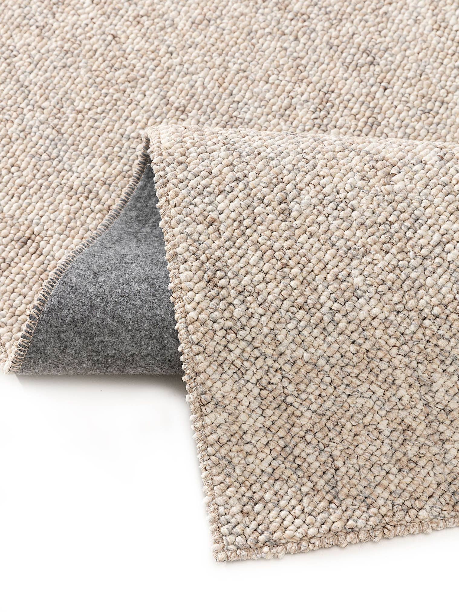 Teppich aus 100% Polypropylen in Beige mit 6 bis 10 mm hohem Flor von benuta Nest
