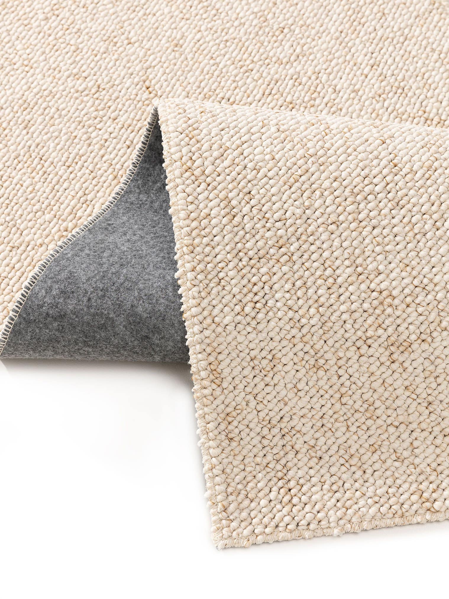 Teppich aus 100% Polypropylen in Beige mit 6 bis 10 mm hohem Flor von benuta Nest