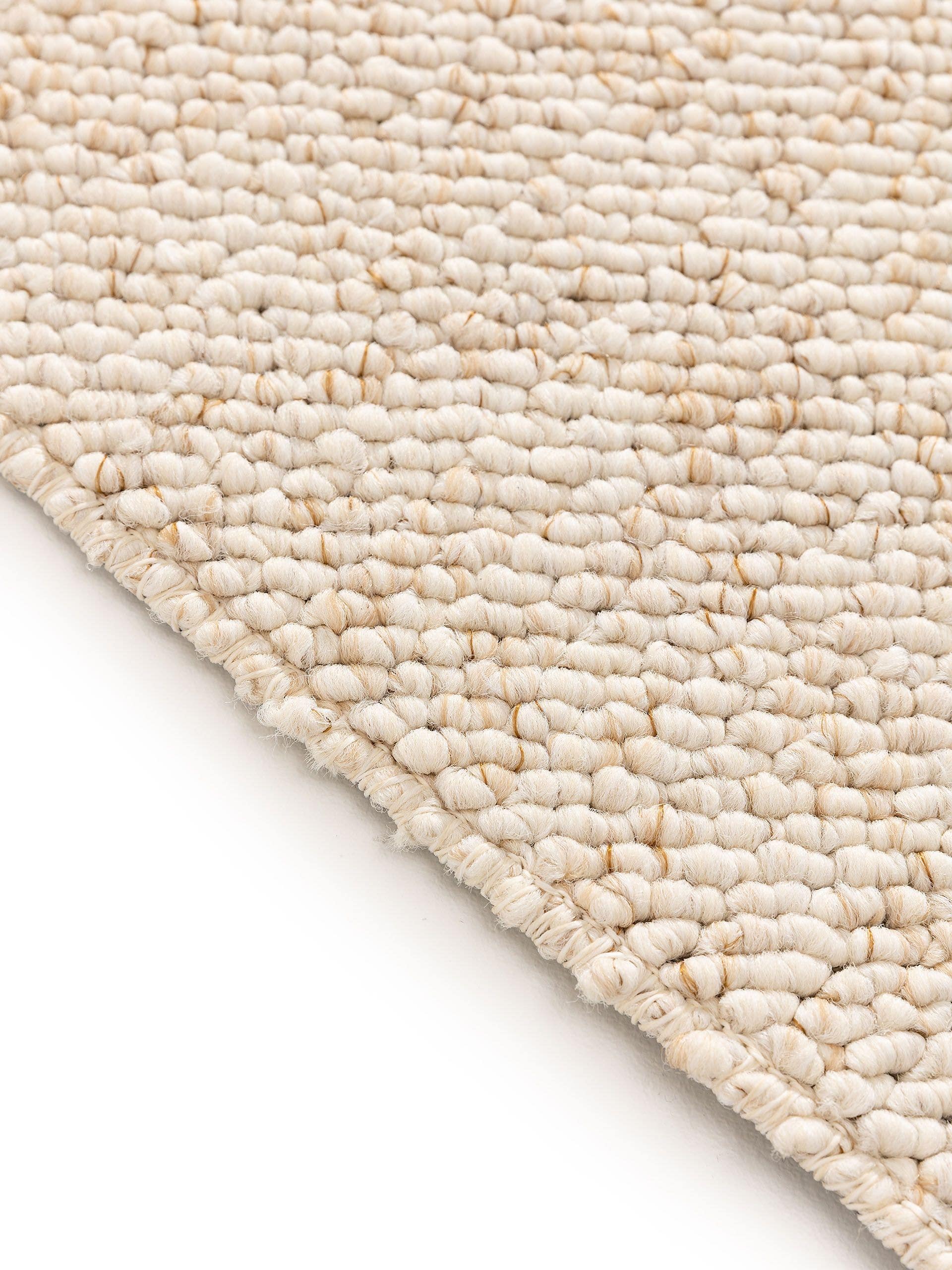 Rug made of 100% Polypropylene in Beige with a 6 - 10 mm high pile by benuta Nest