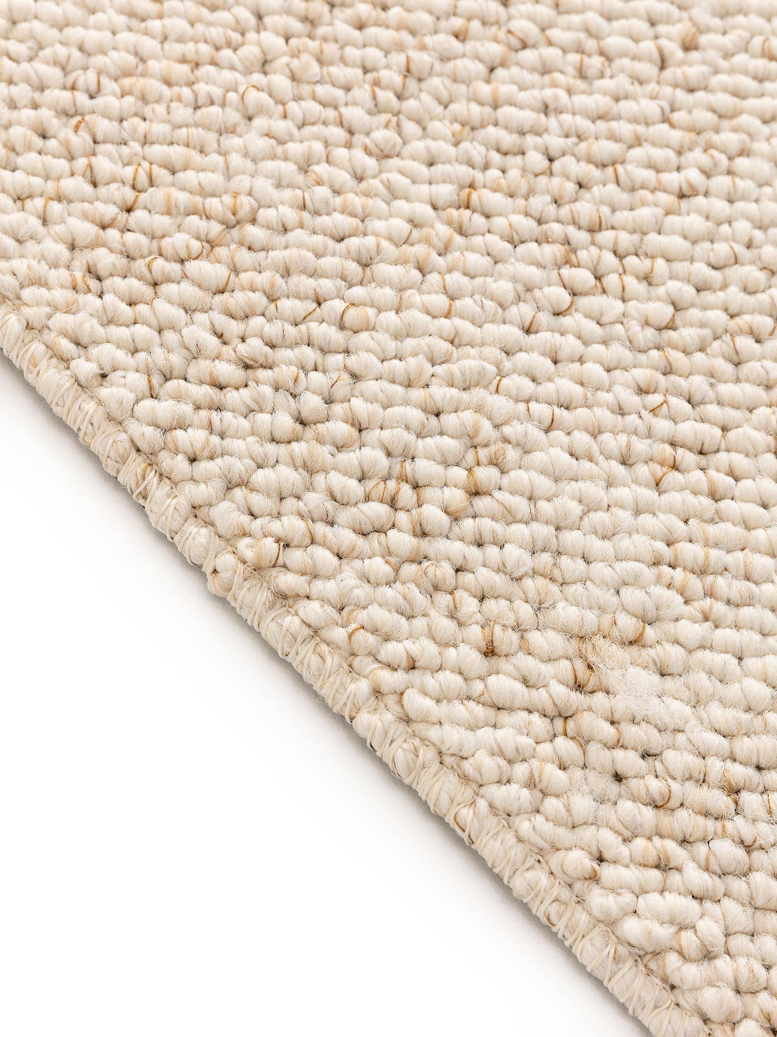Teppich aus 100% Polypropylen in Beige mit 6 bis 10 mm hohem Flor von benuta Nest