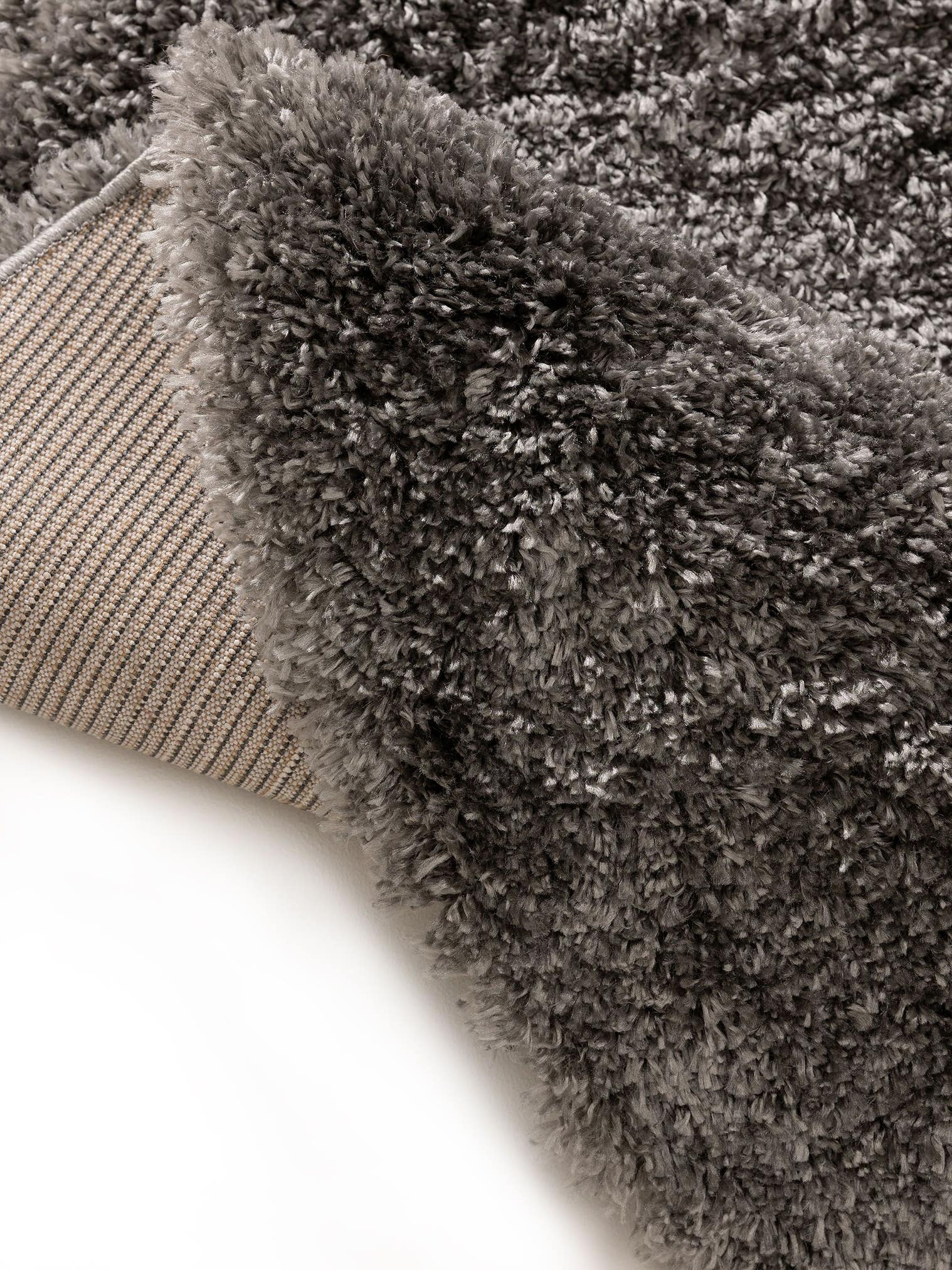 Teppich aus 100% Polypropylen in Grau mit 41 bis 50 mm hohem Flor von benuta Pop