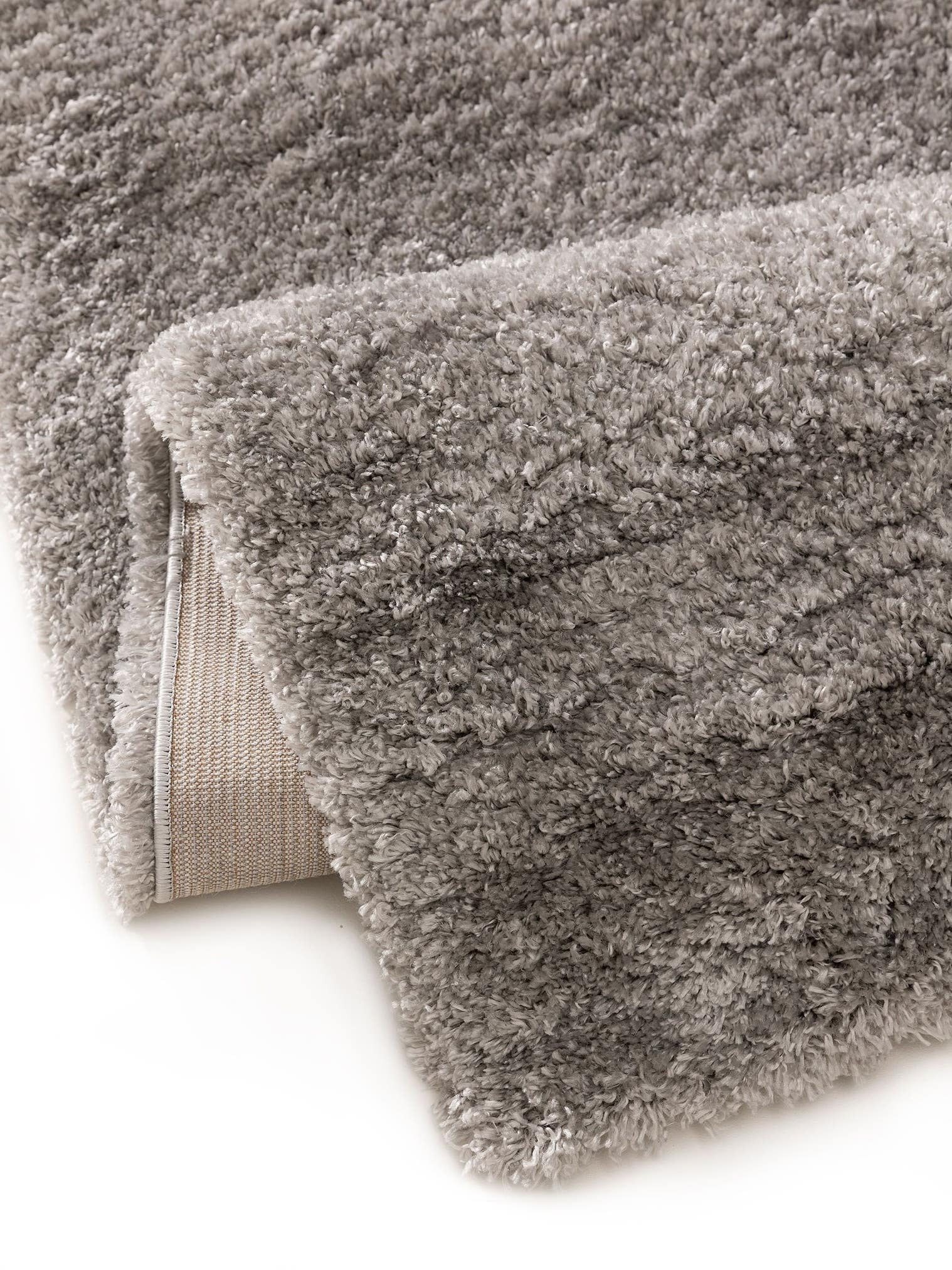 Teppich aus 100% Polypropylen in Grau mit 41 bis 50 mm hohem Flor von benuta Pop
