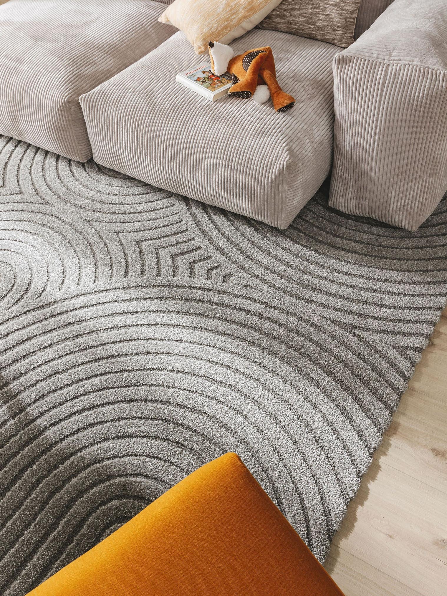 Tapis en 60% Polypropylène, 40% Polyester en Gris avec une pile de 11 - 20 mm de hauteur de benuta Nest