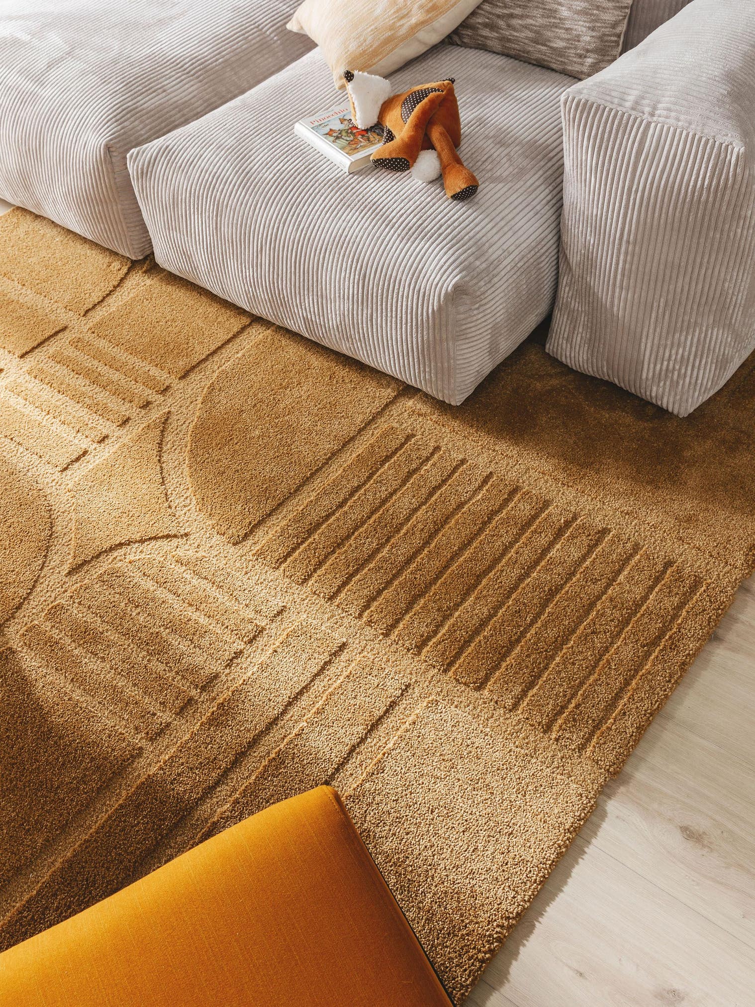 Tapis en 60% Polypropylène, 40% Polyester en Jaune avec une pile de 11 - 20 mm de hauteur de benuta Nest